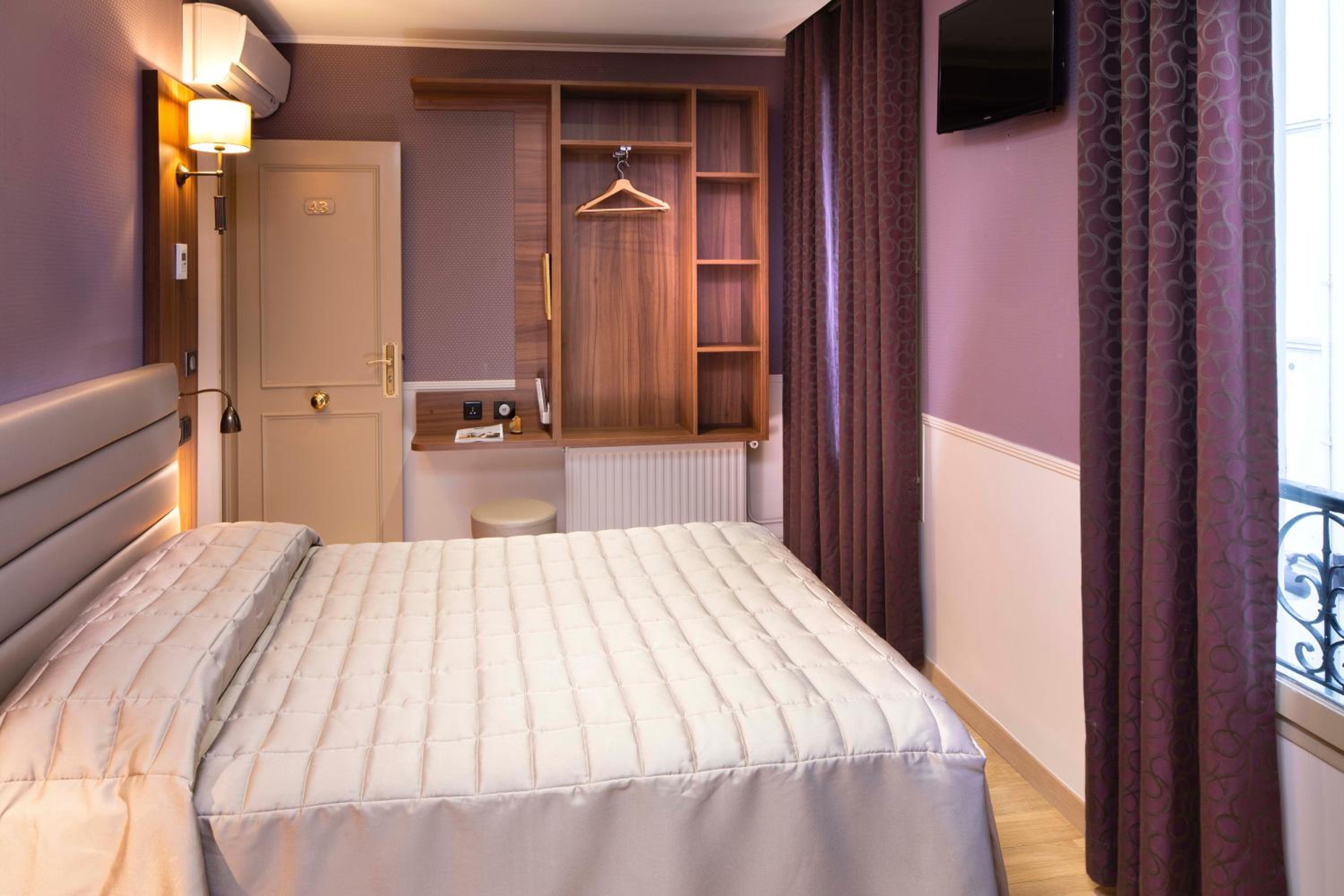 Hôtel de la Tour Eiffel 2