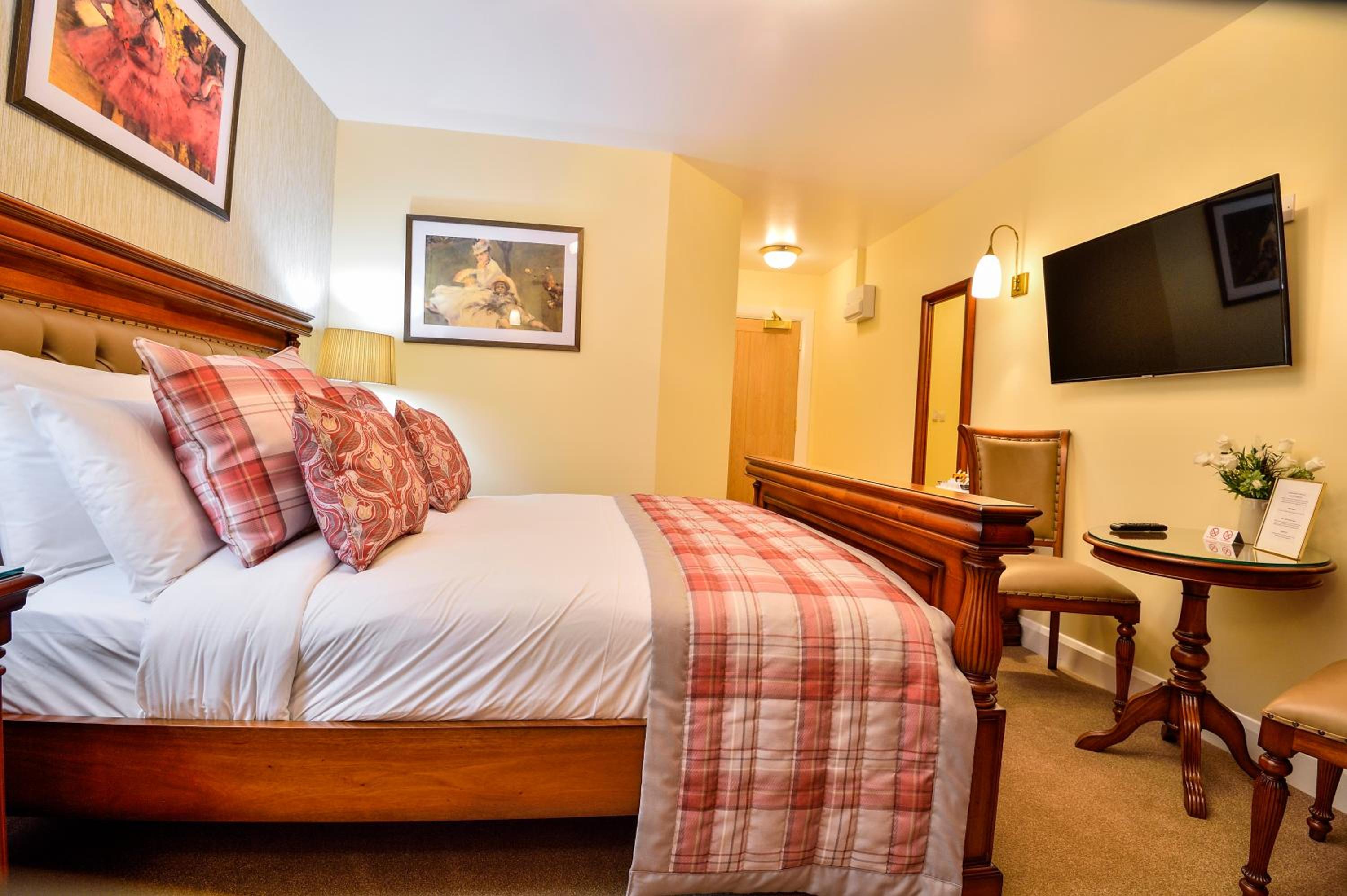 Worthing Vacations - The Coach and Horses - Property Image 10