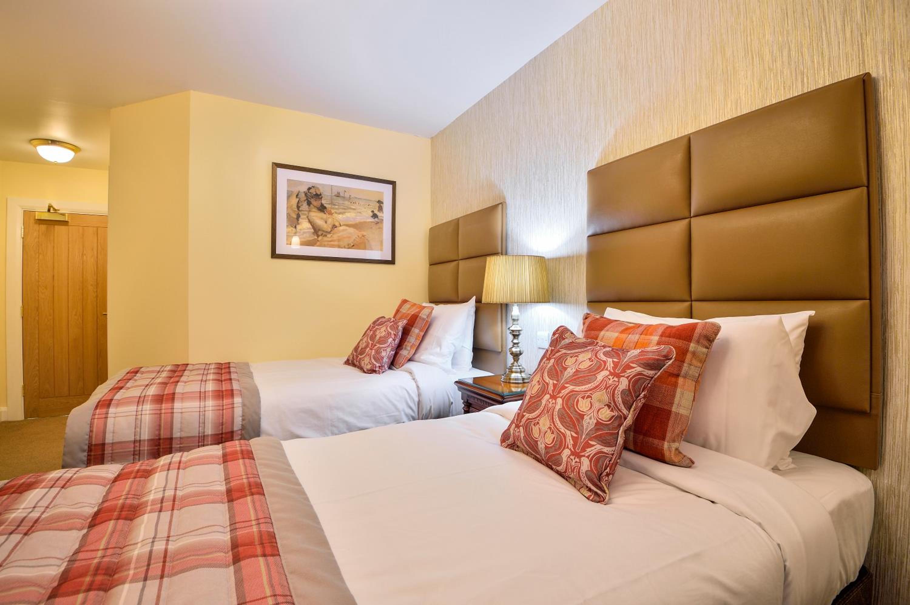 Worthing Vacations - The Coach and Horses - Property Image 3