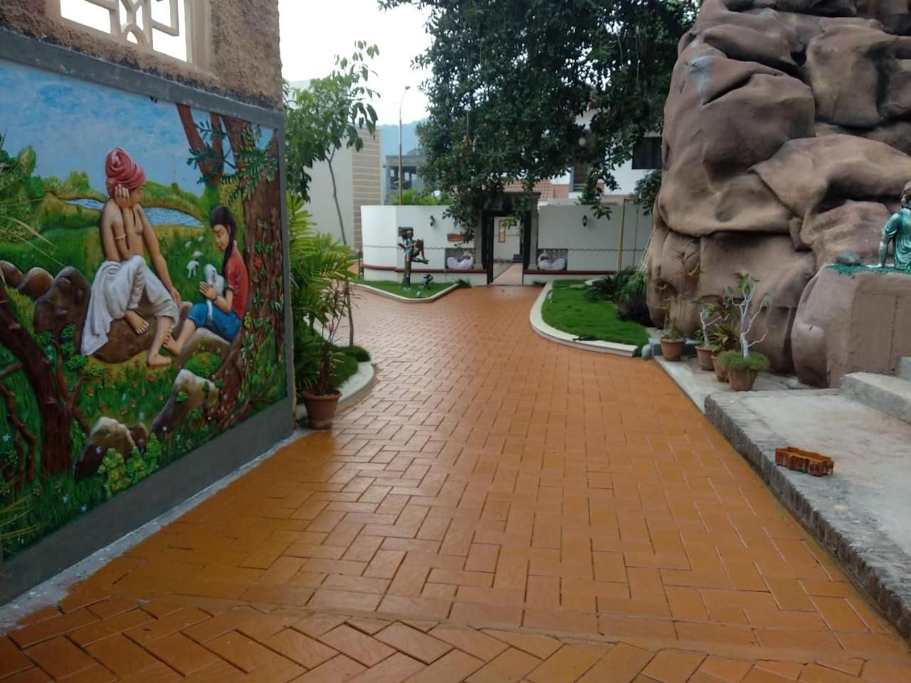 Photo 13