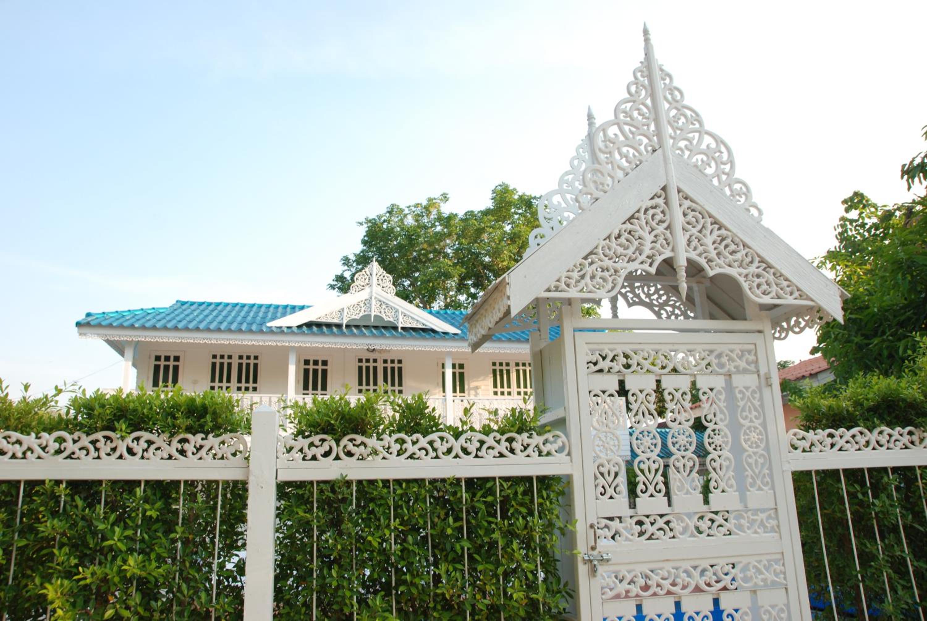 Baan Luang Harn