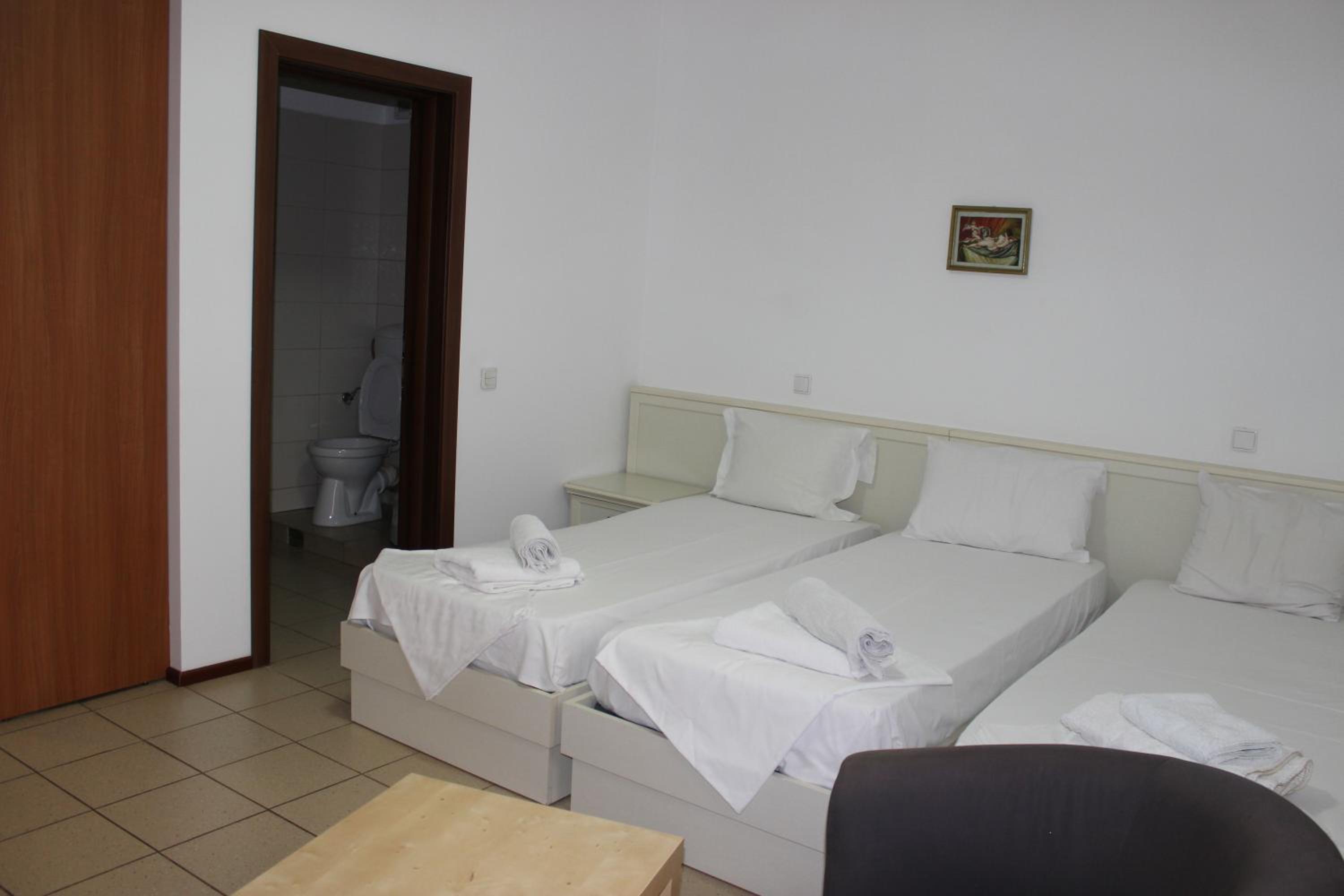 Banu Manta Apartments