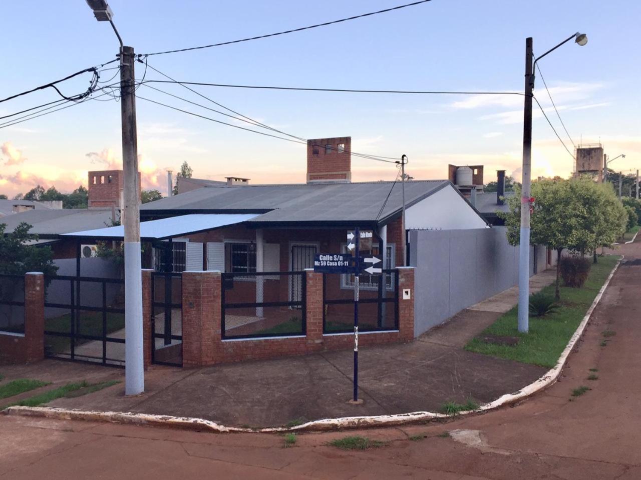 Casa con Garage Puerto Iguazú, zona residencial