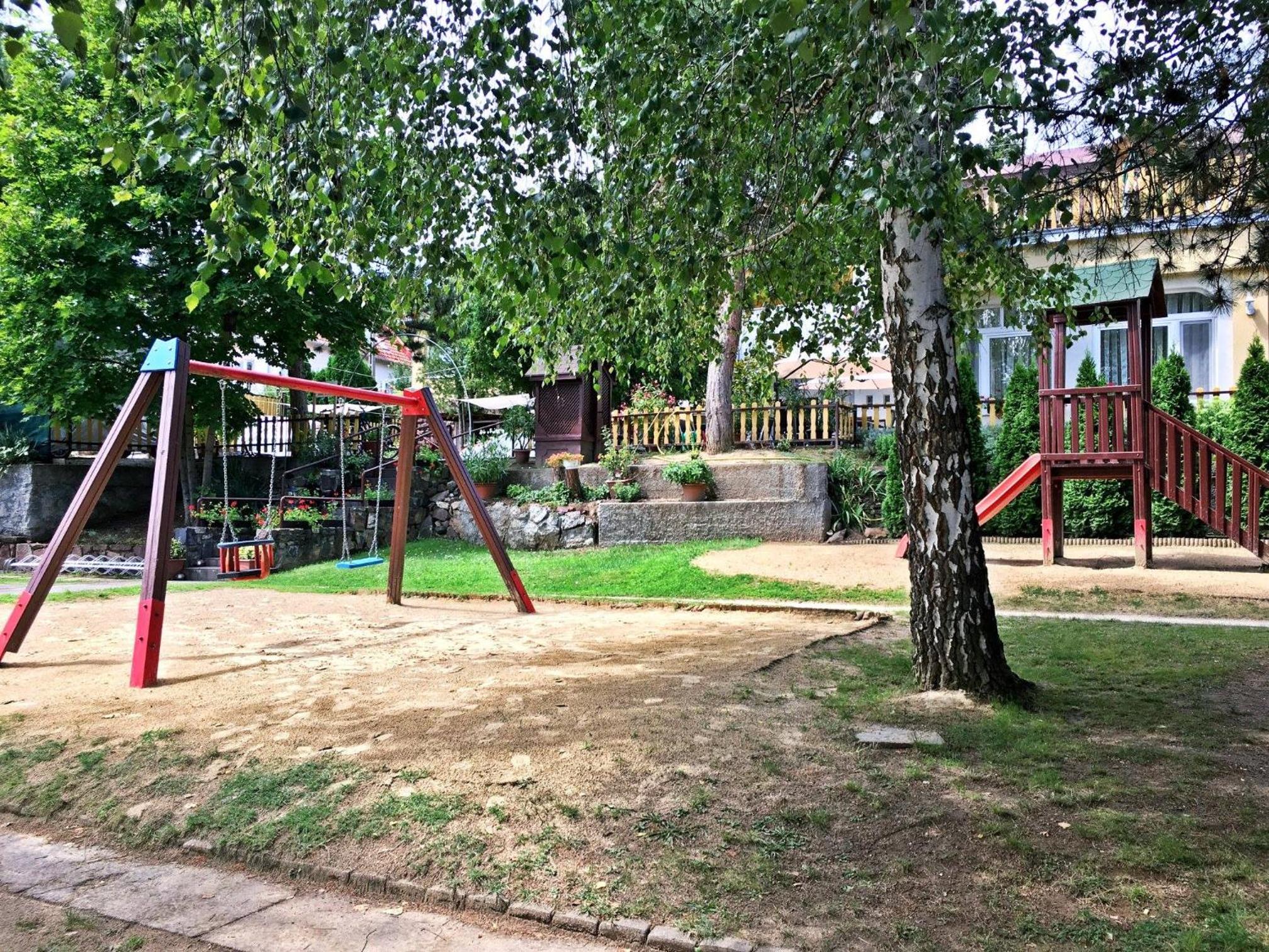 children's play area
