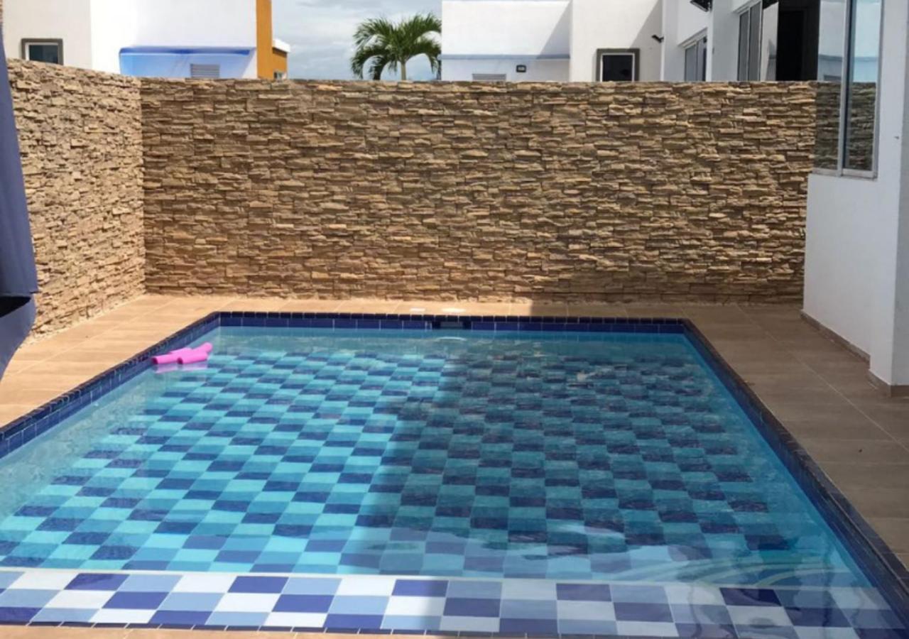 Casa Quinta con Piscina Privada y Aire Acondicionado via a Girardot view 3