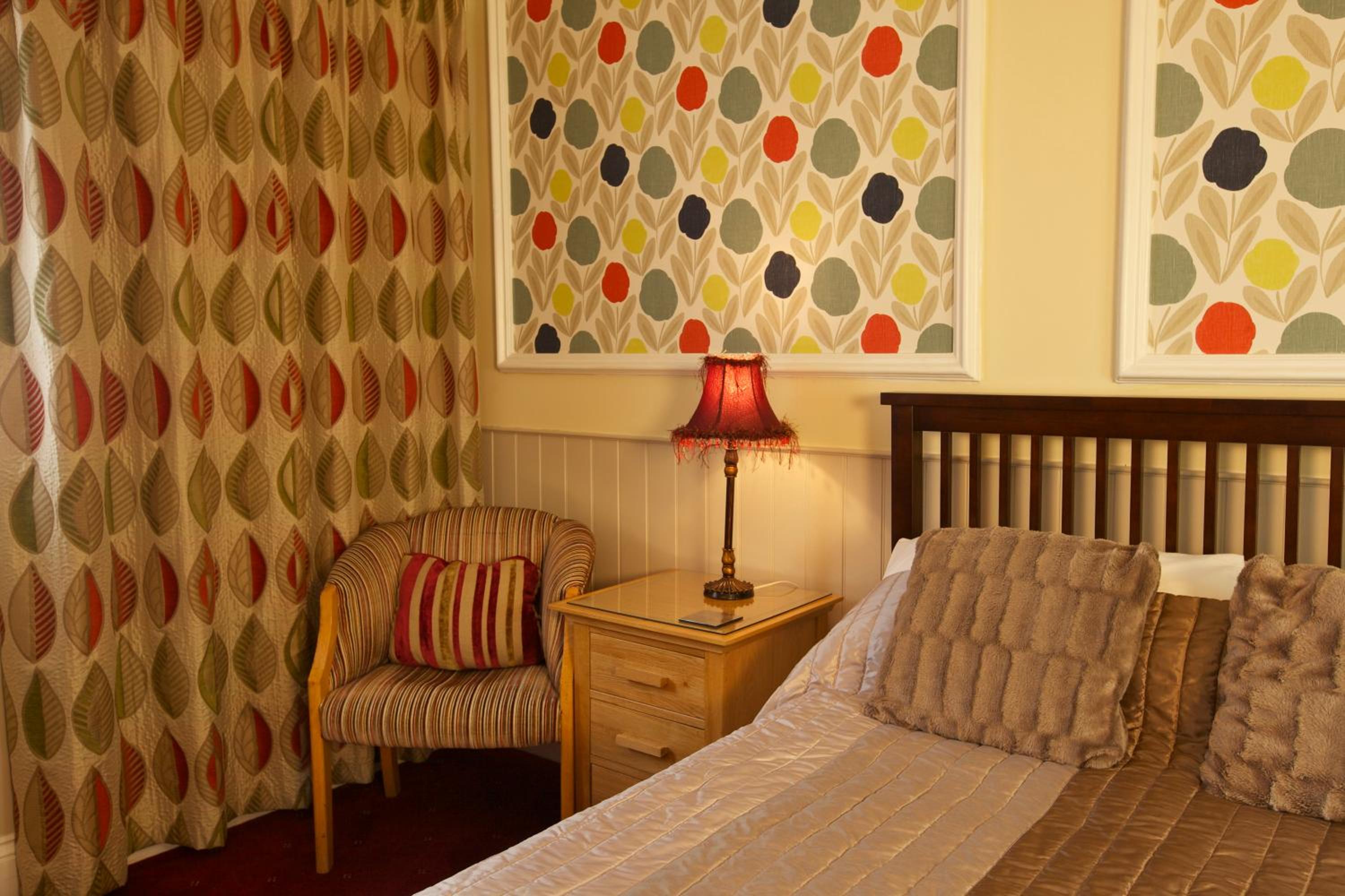 Acorn Guest House in Hull
