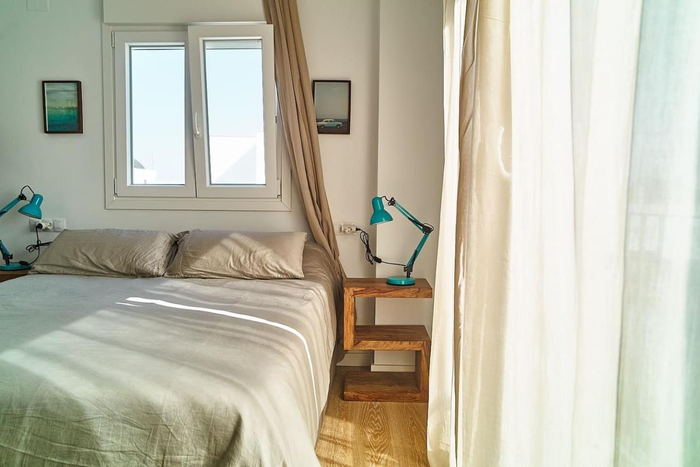 Fabulous Penthouse Downtown Tarifa, Maestro Apartments view 3