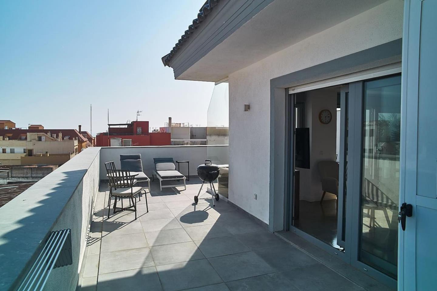 Fabulous Penthouse Downtown Tarifa, Maestro Apartments view 4