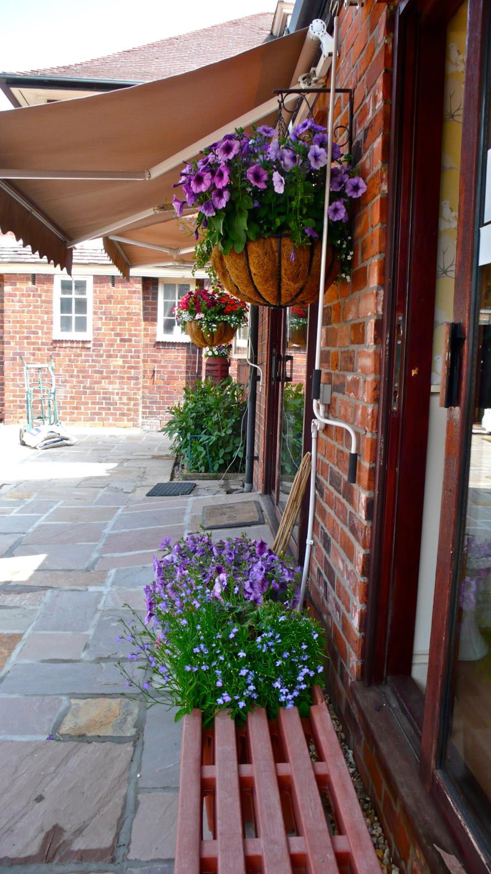 Acorn Guest House in Hull