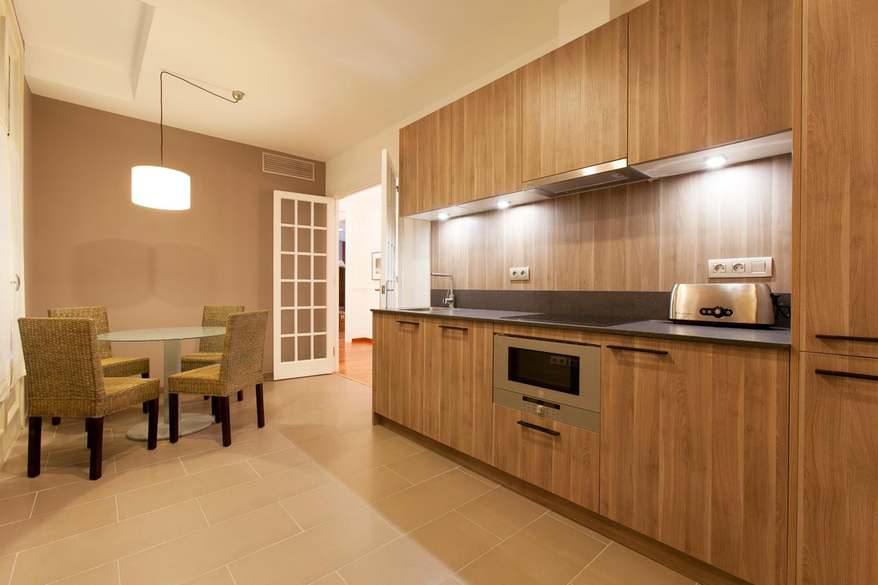 Serennia Apartamentos Ramblas - Plaça Catalunya