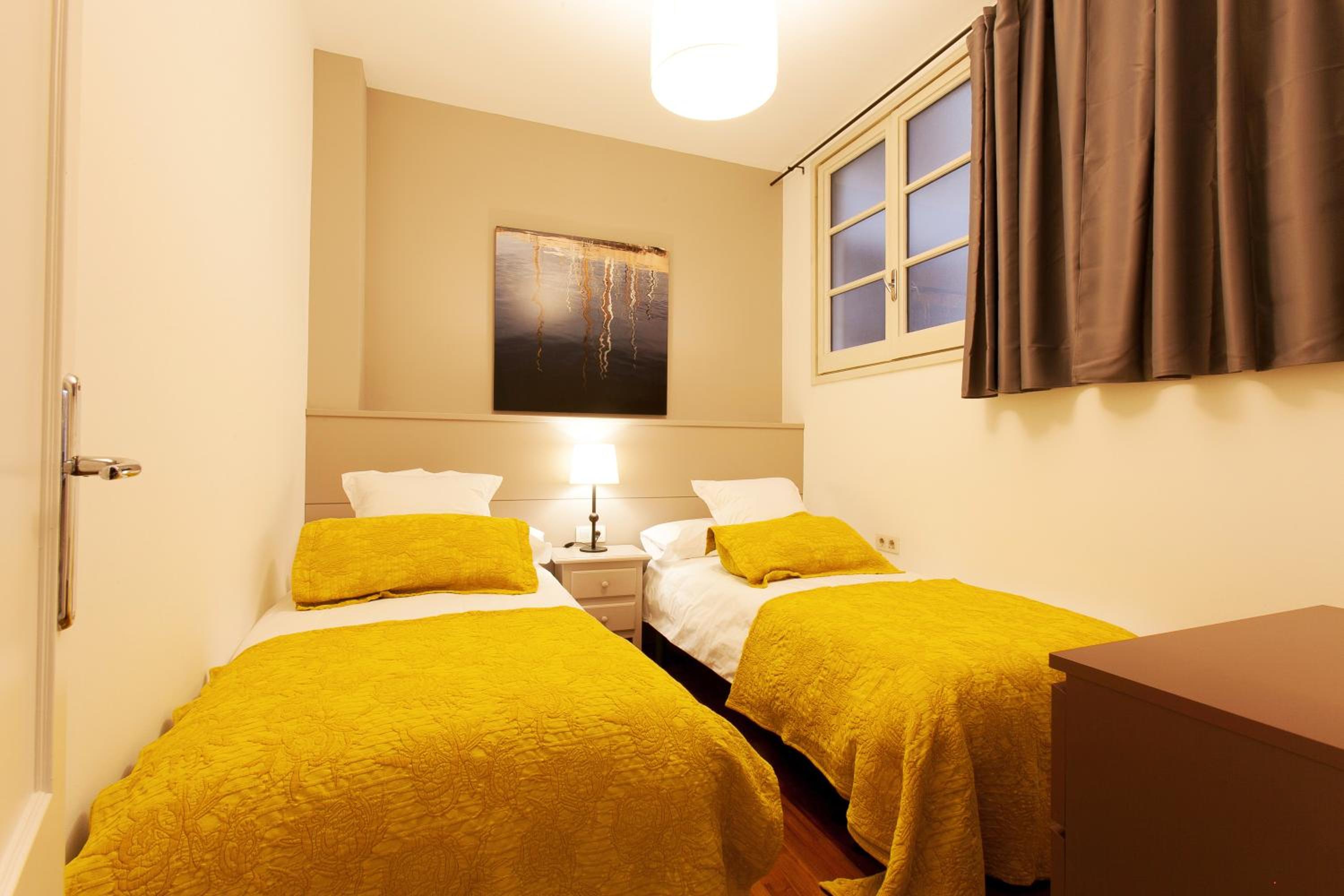 Serennia Apartamentos Ramblas - Plaça Catalunya