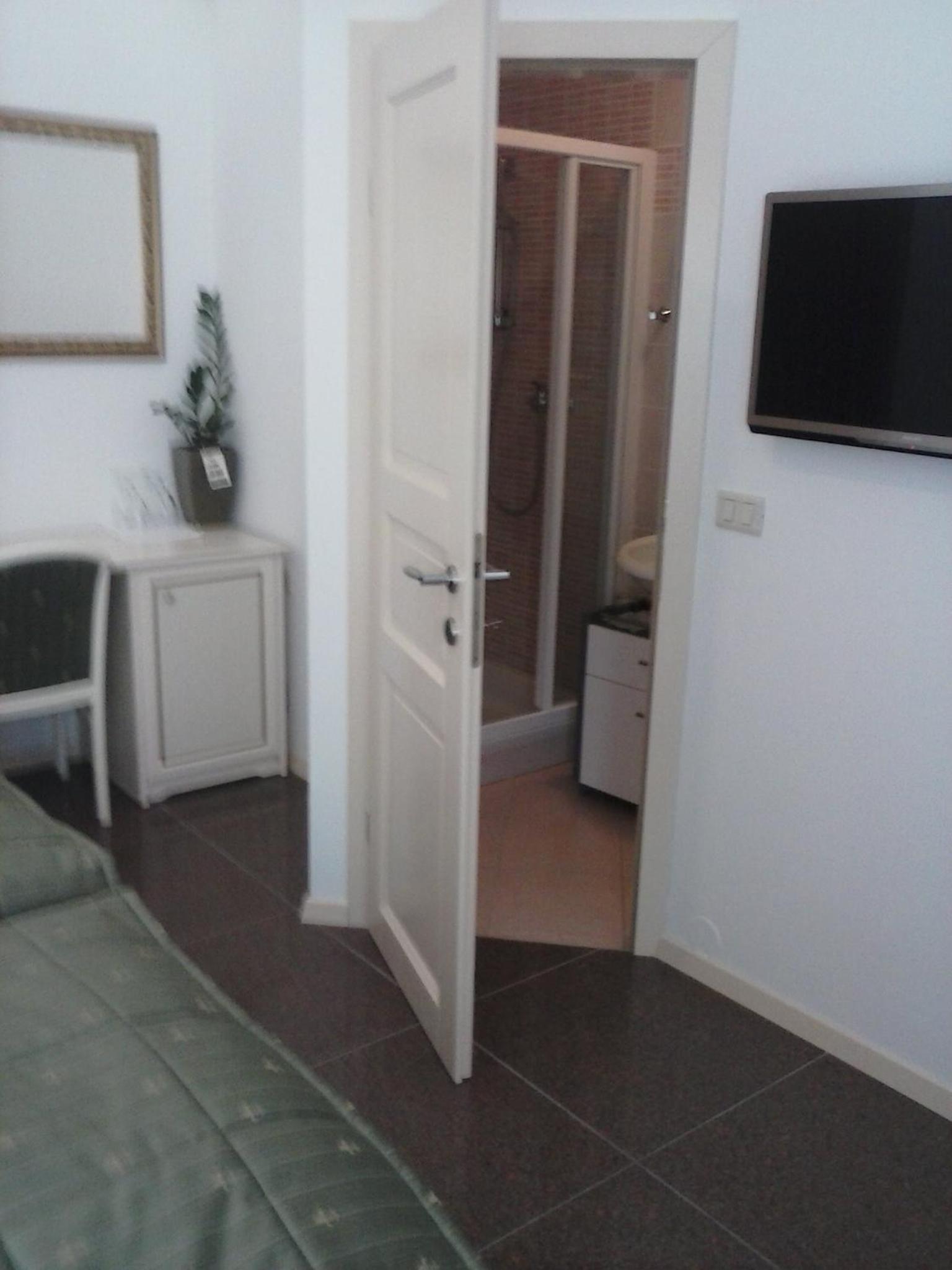 Photo 37