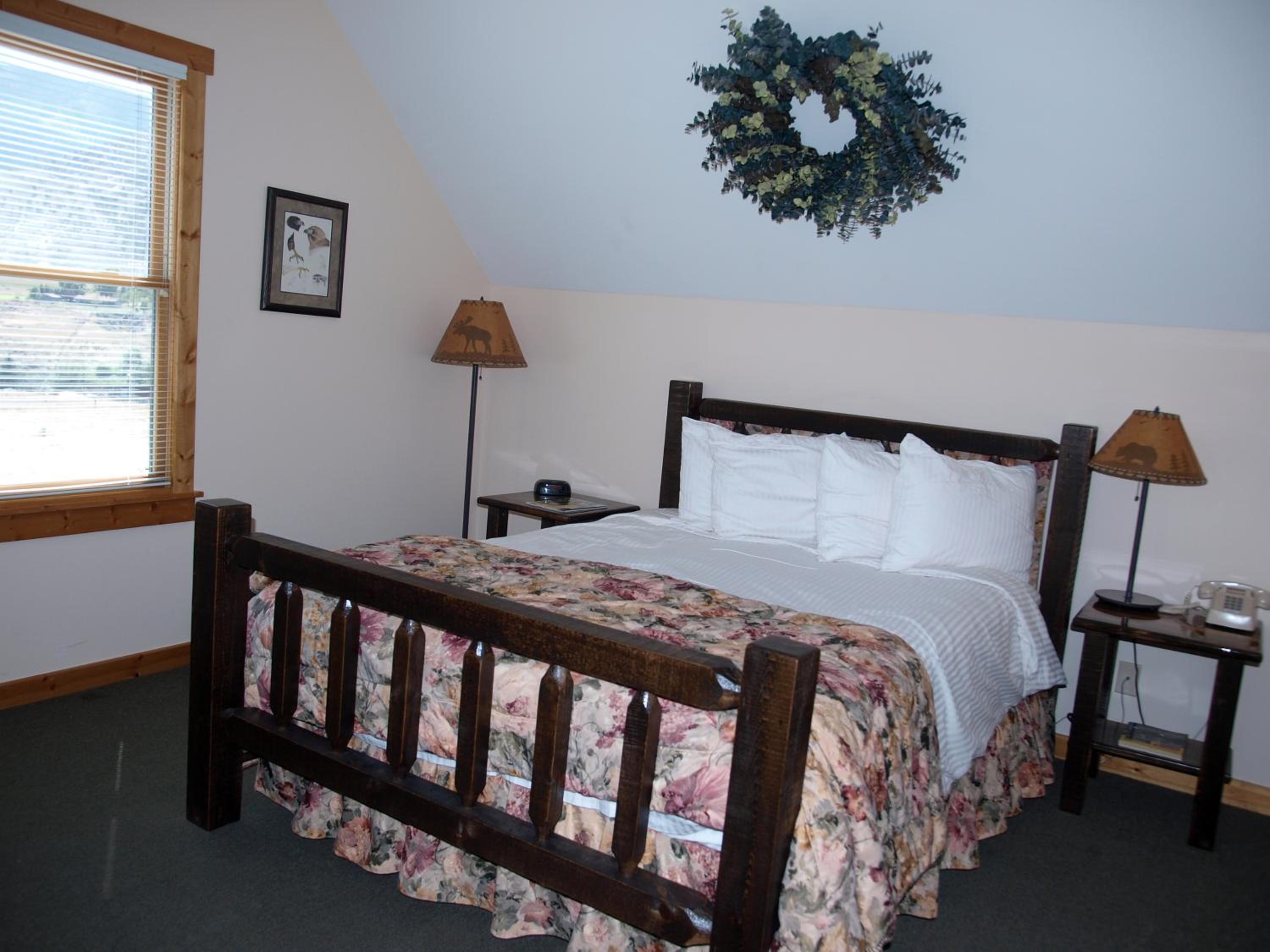 Yellowstone Basin Inn