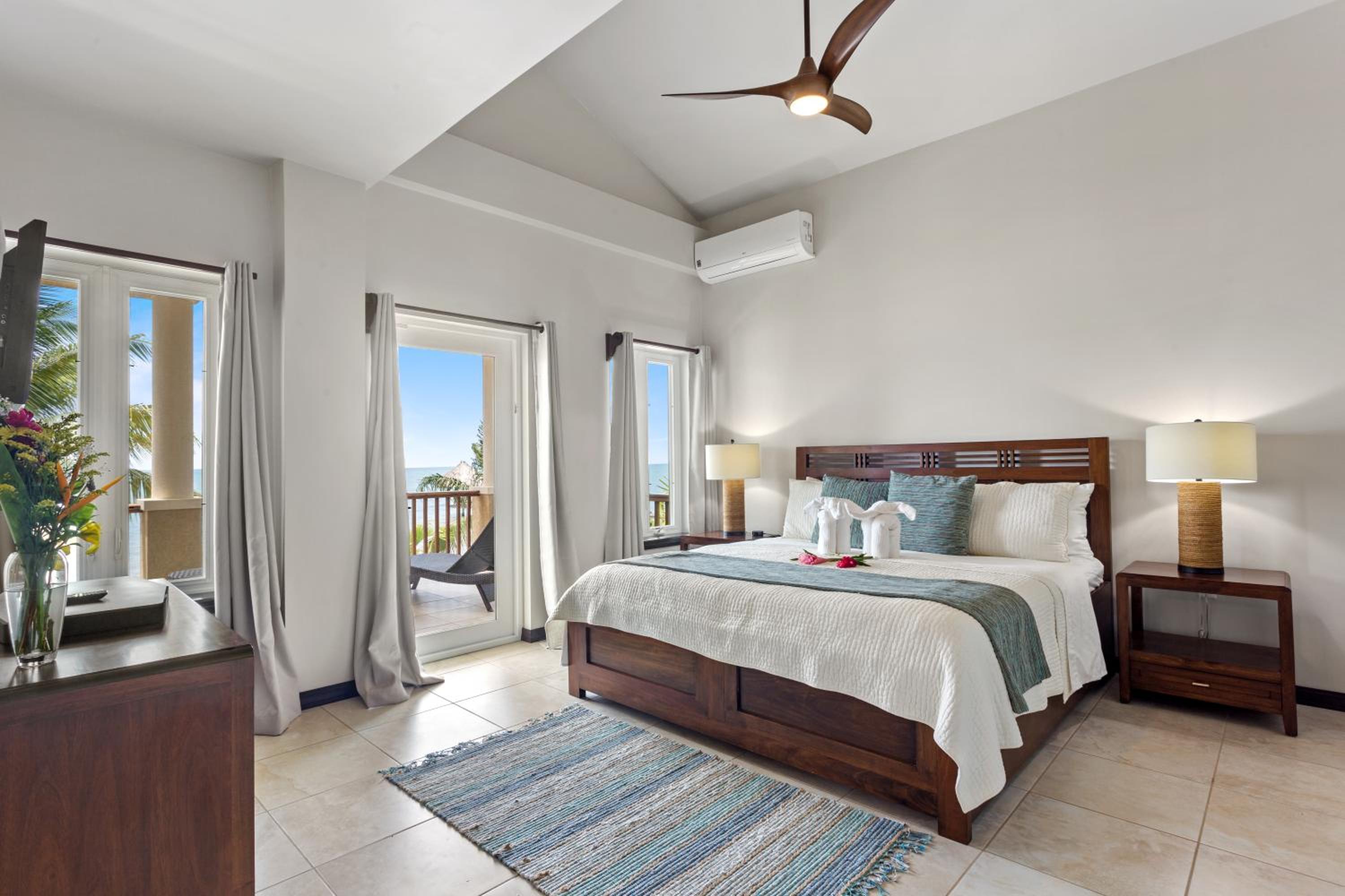 Sirenian Bay Resort -Villas & All Inclusive Bungalows