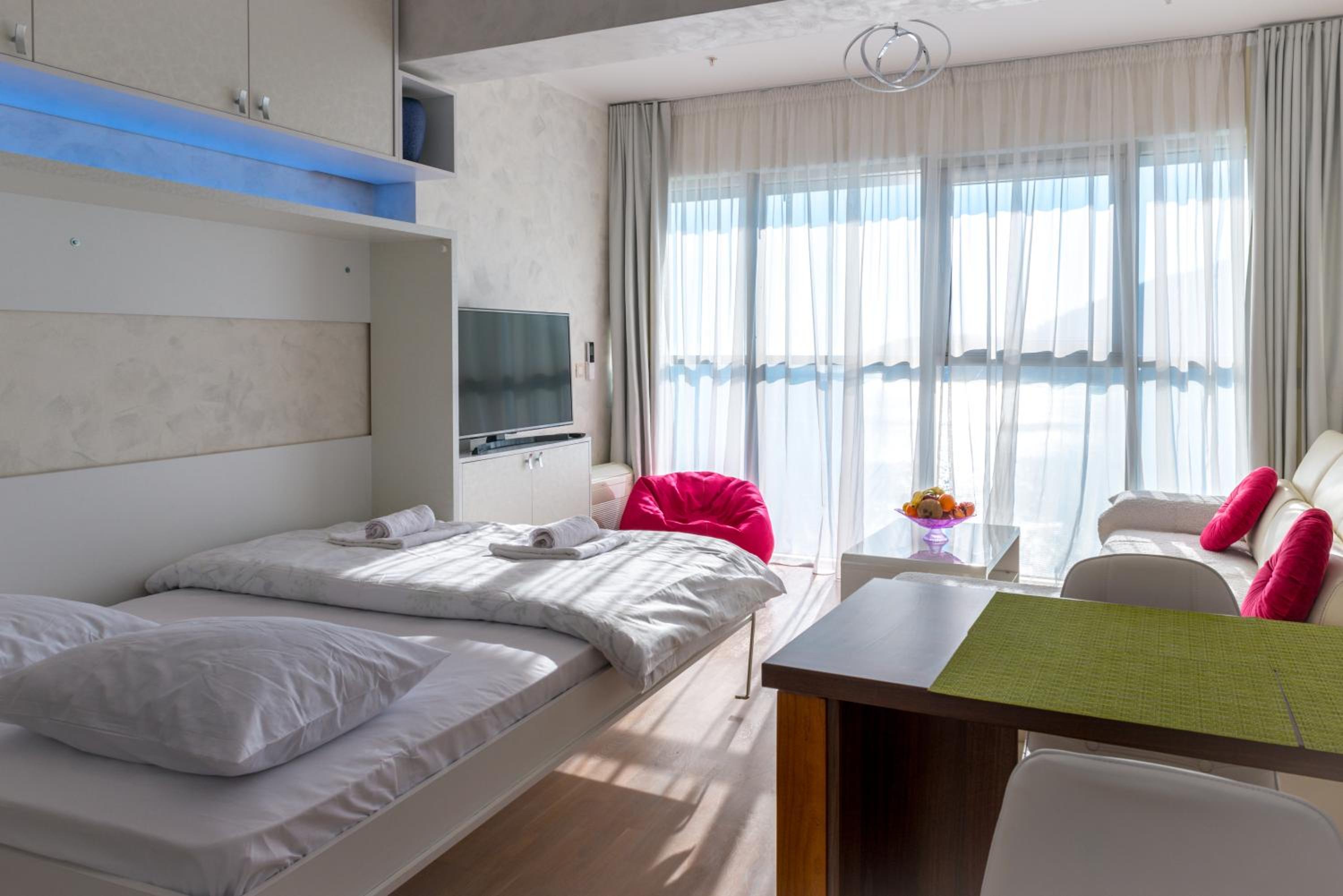 Harmonia Panorama Apartments