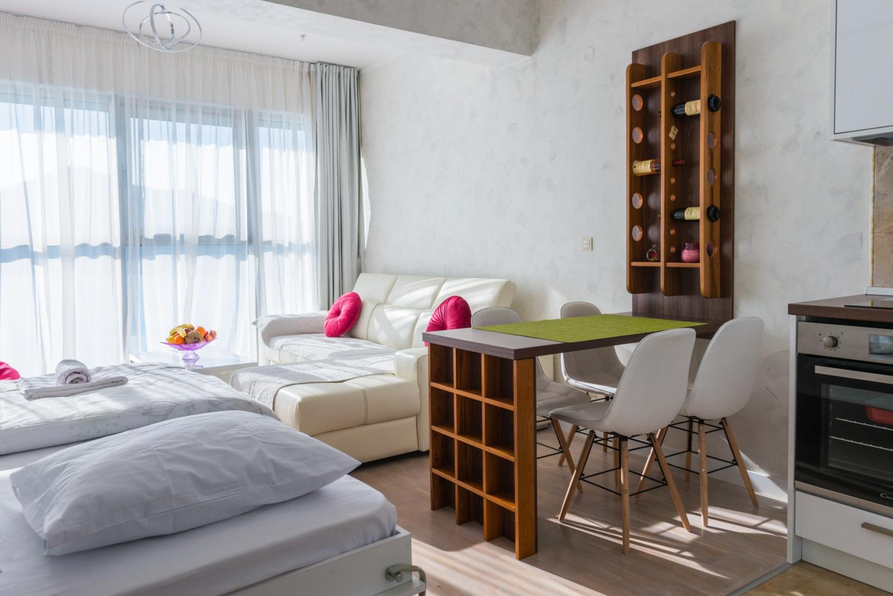 Harmonia Panorama Apartments