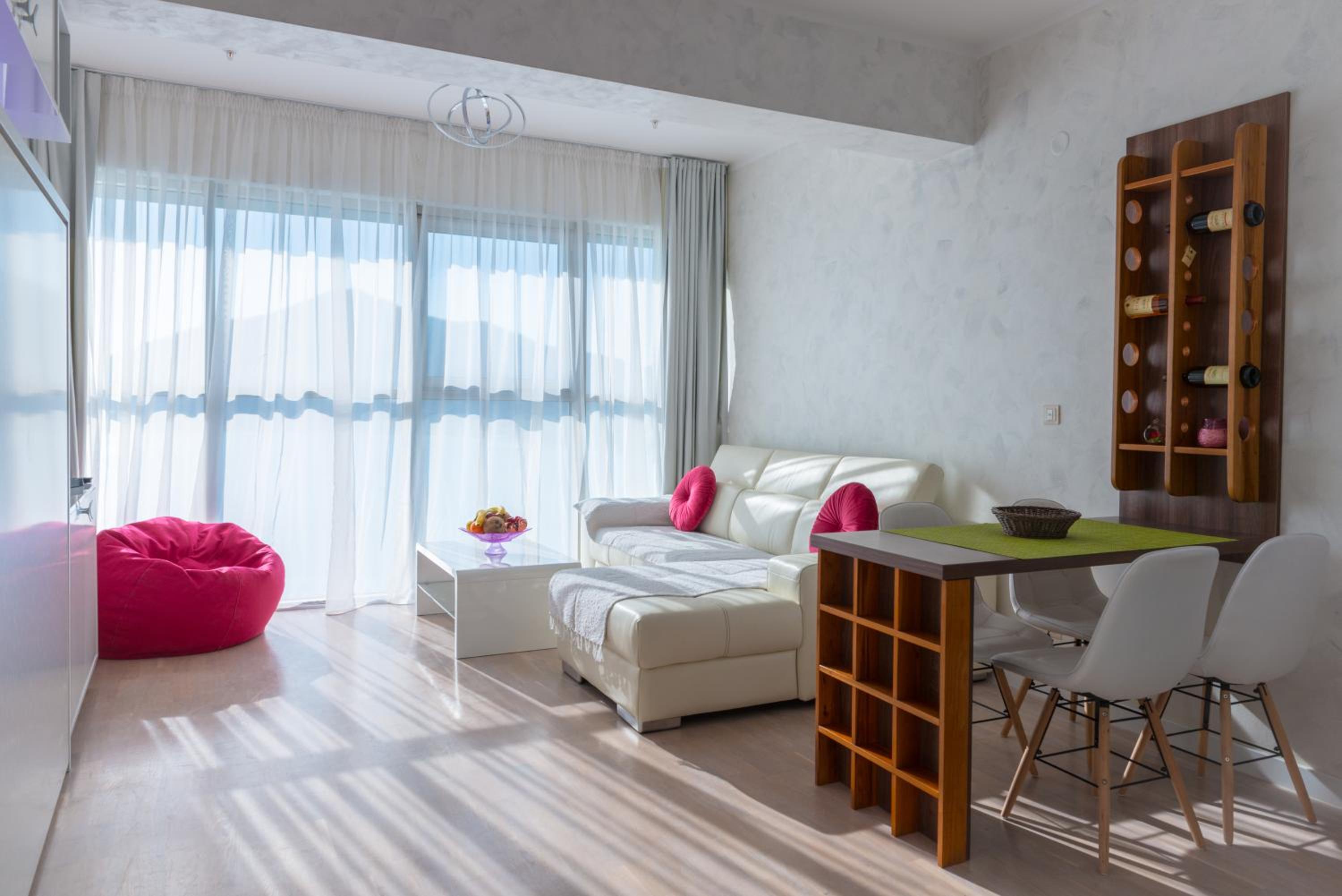 Harmonia Panorama Apartments