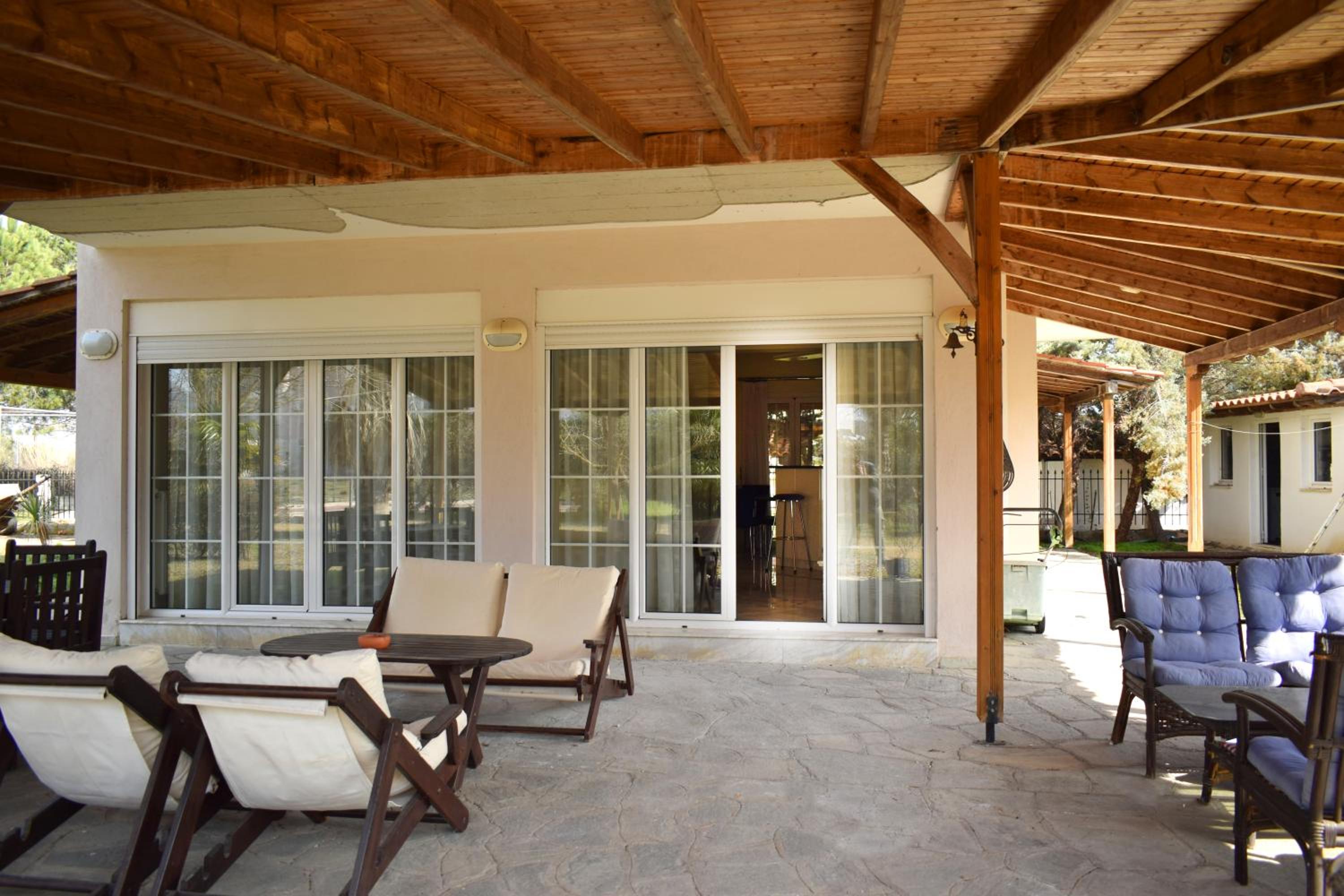 Villa close to the beach view 3