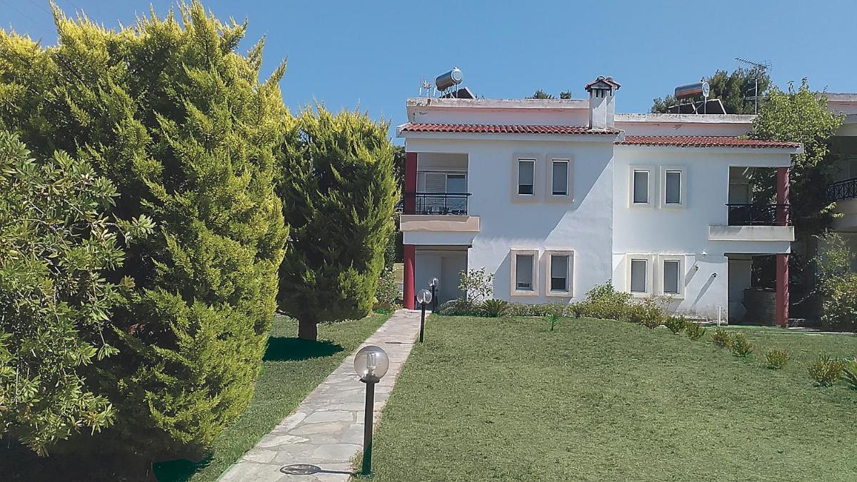 Cozy House in a Quiet Neighborhood Palouri Region photo 2