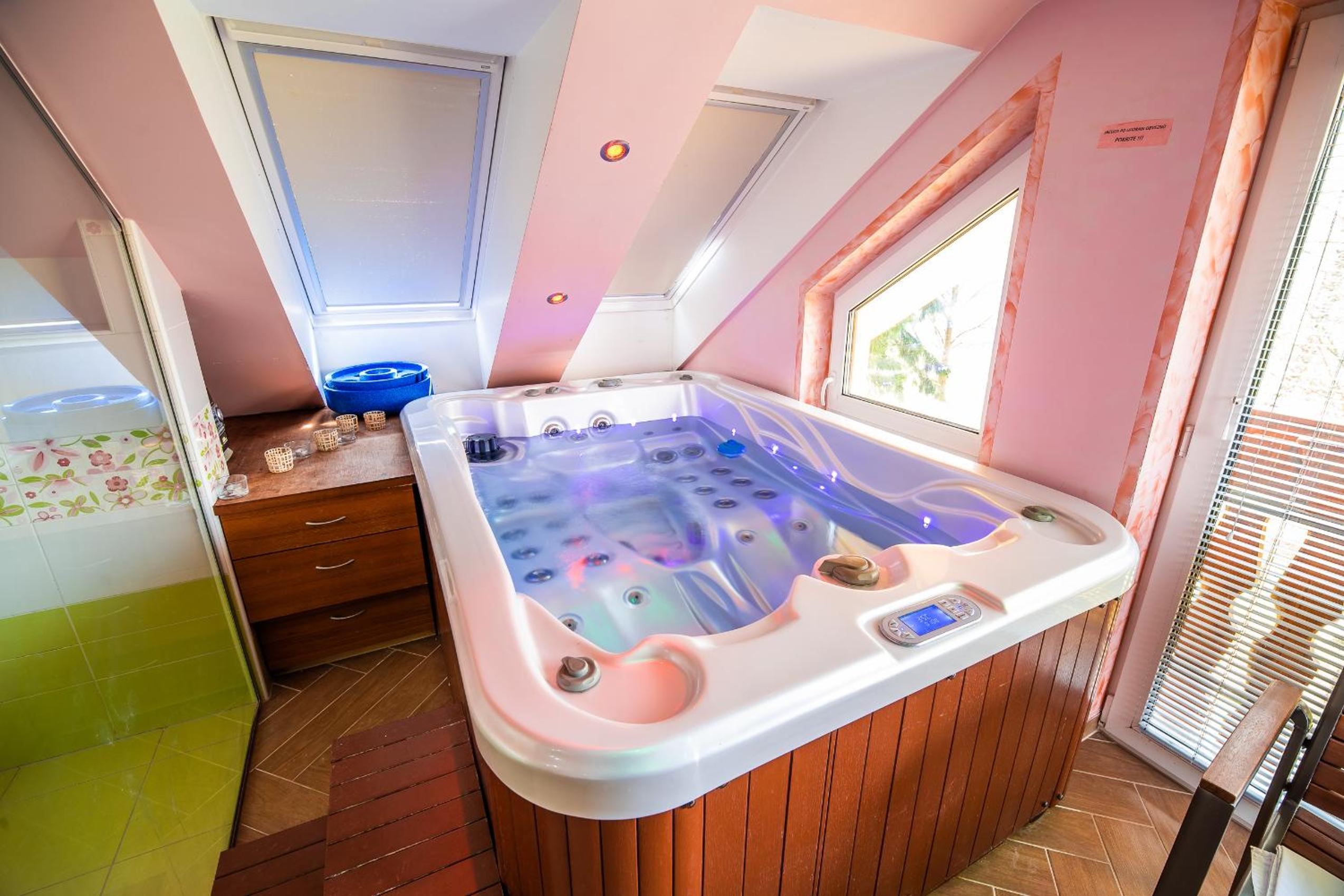 Hotel Luxury Apartment Ana With Hot Tub