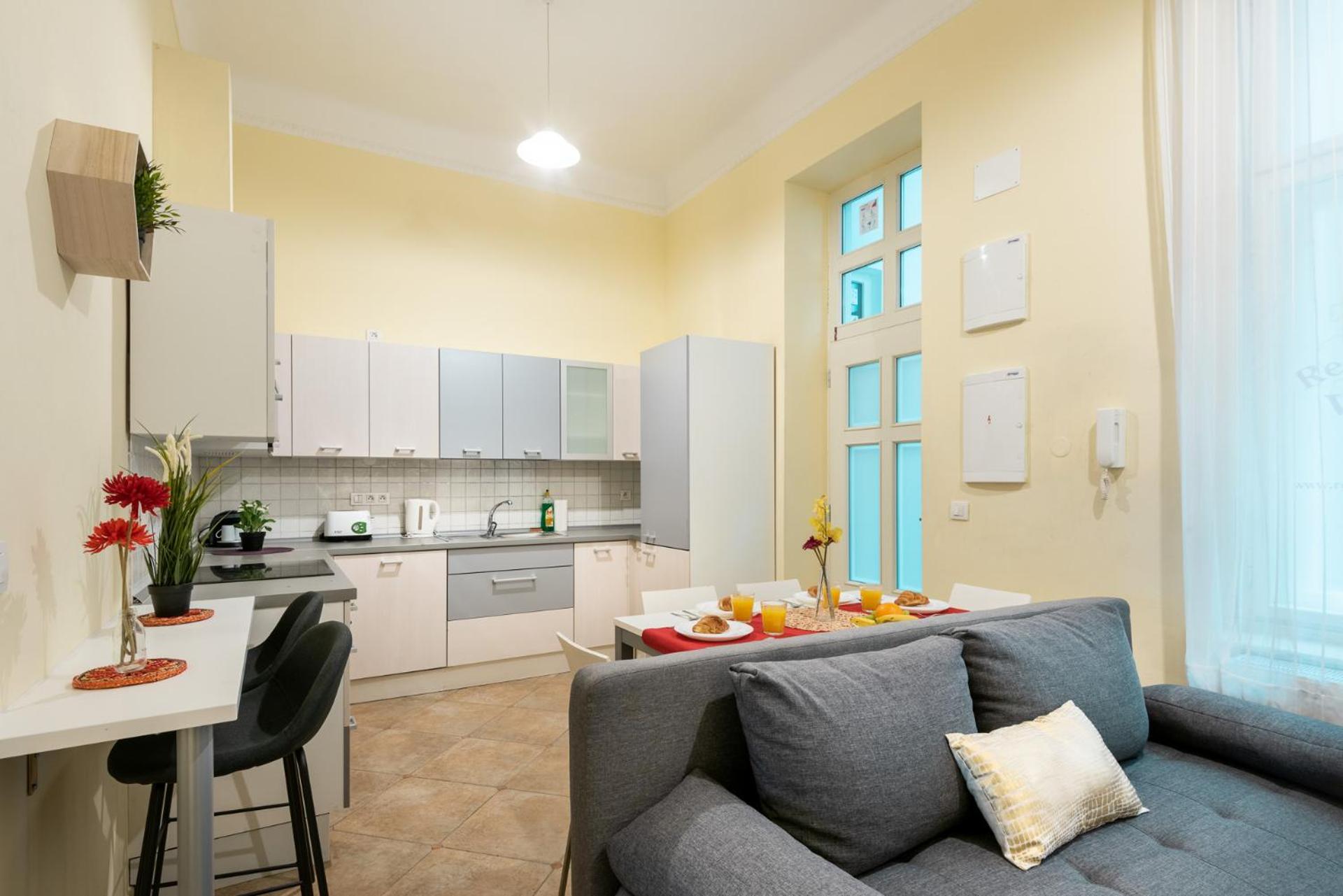 Hybernska Apartments by Pragueforyou