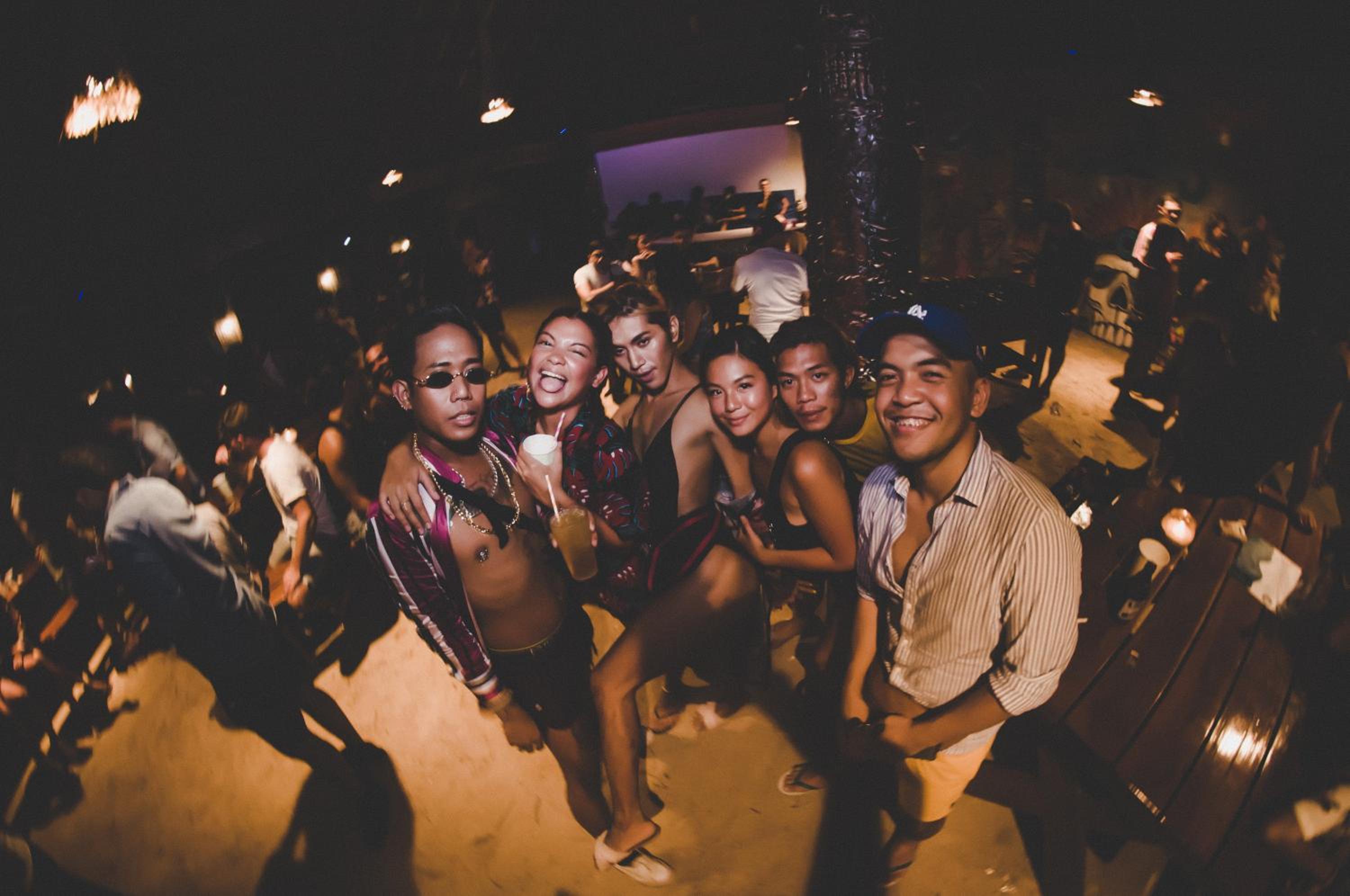 Mad Monkey Hostel Siargao 69