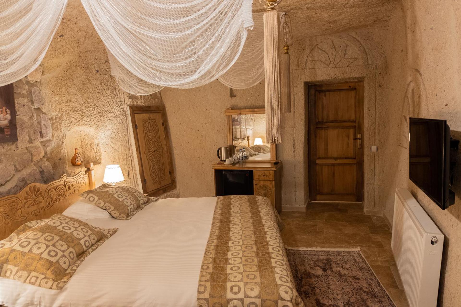 Grand Elite Cave Suites - Image 47