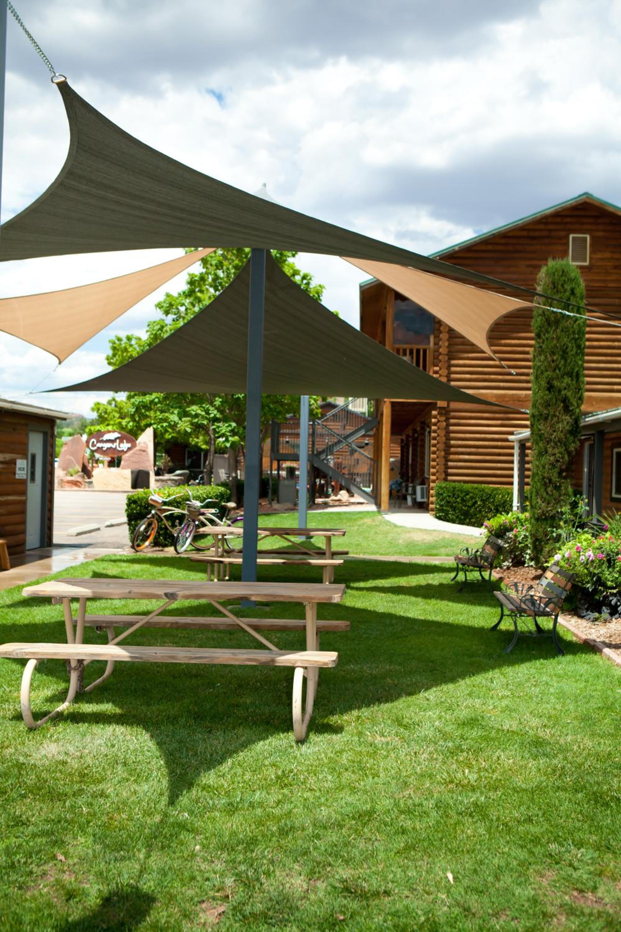 Kanab Vacations - Canyons Lodge- A Canyons Collection Property - Property Image 3