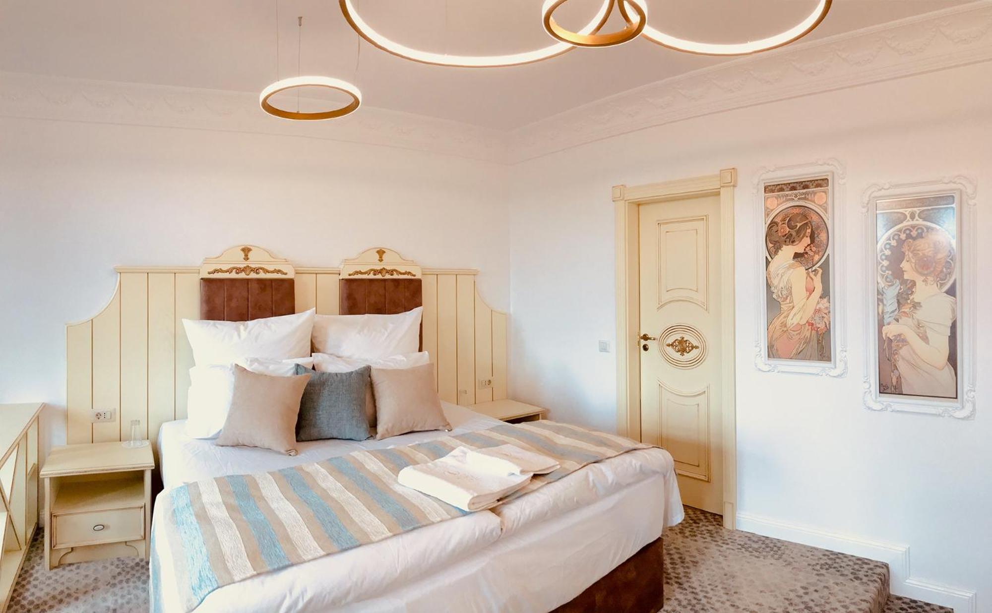 ATLAS HOUSE Luxury Suites