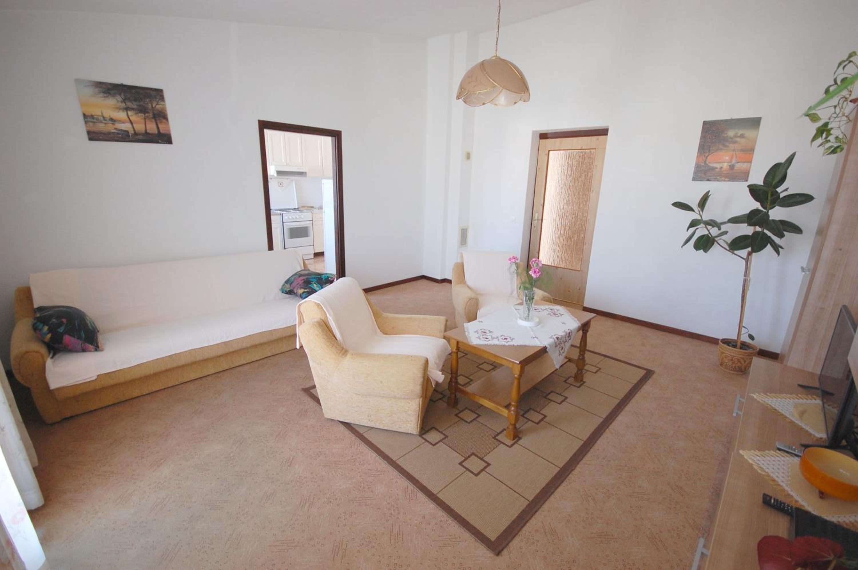 Apartment Mica by El-Pi Tours view 5