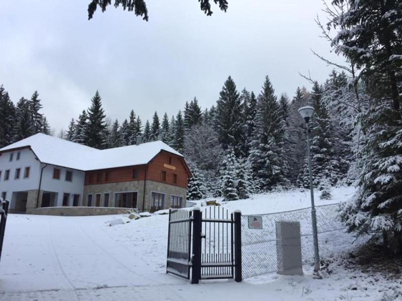 Hotel Club Rezidence Pod Lučí - Image 1