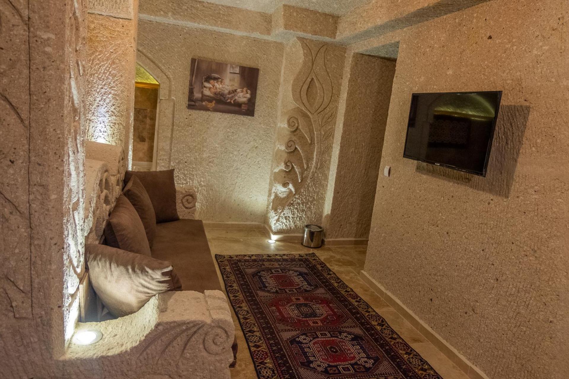 Grand Elite Cave Suites - Image 41