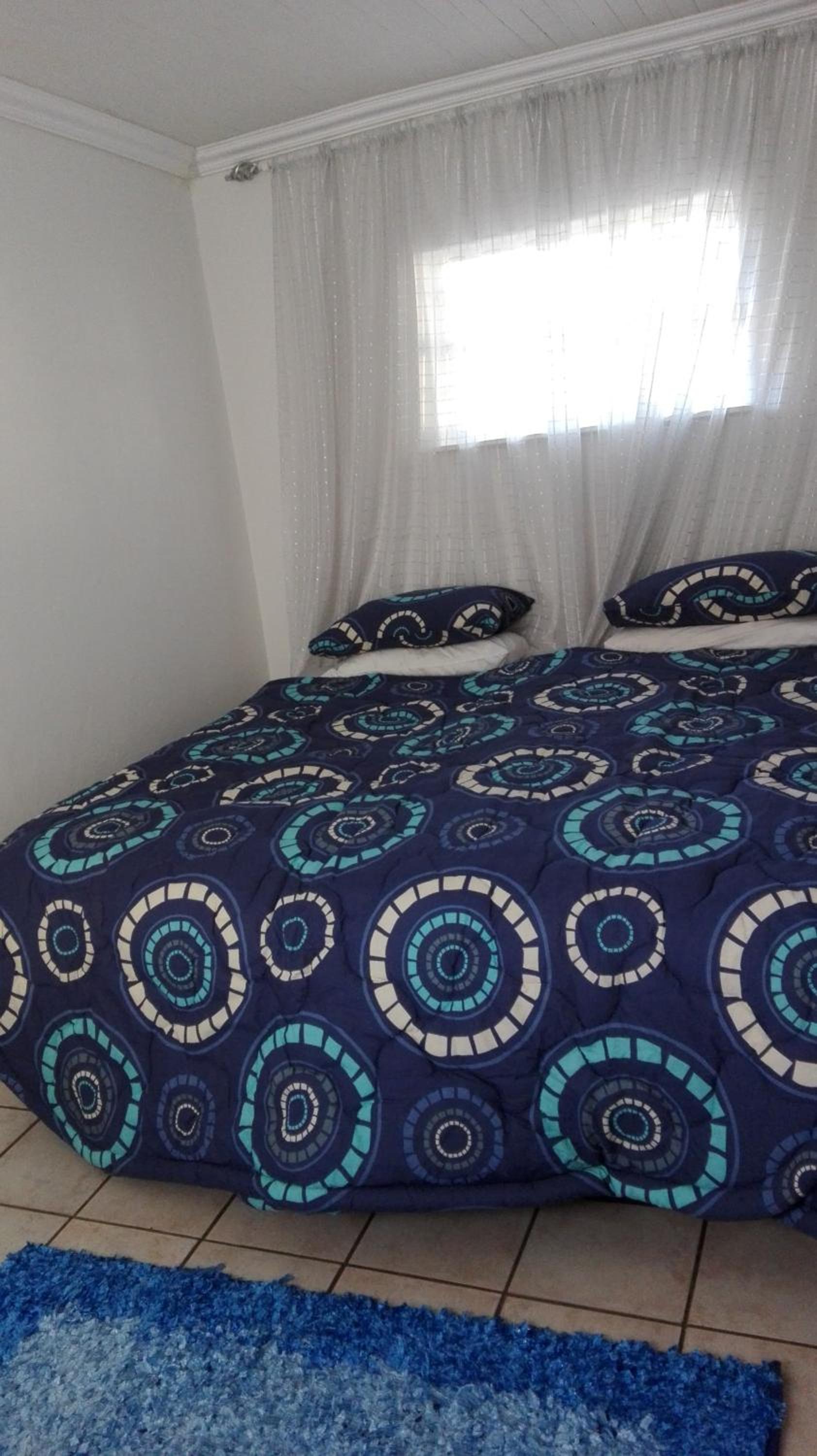 Heatherdale Guesthouse & Shuttle Services