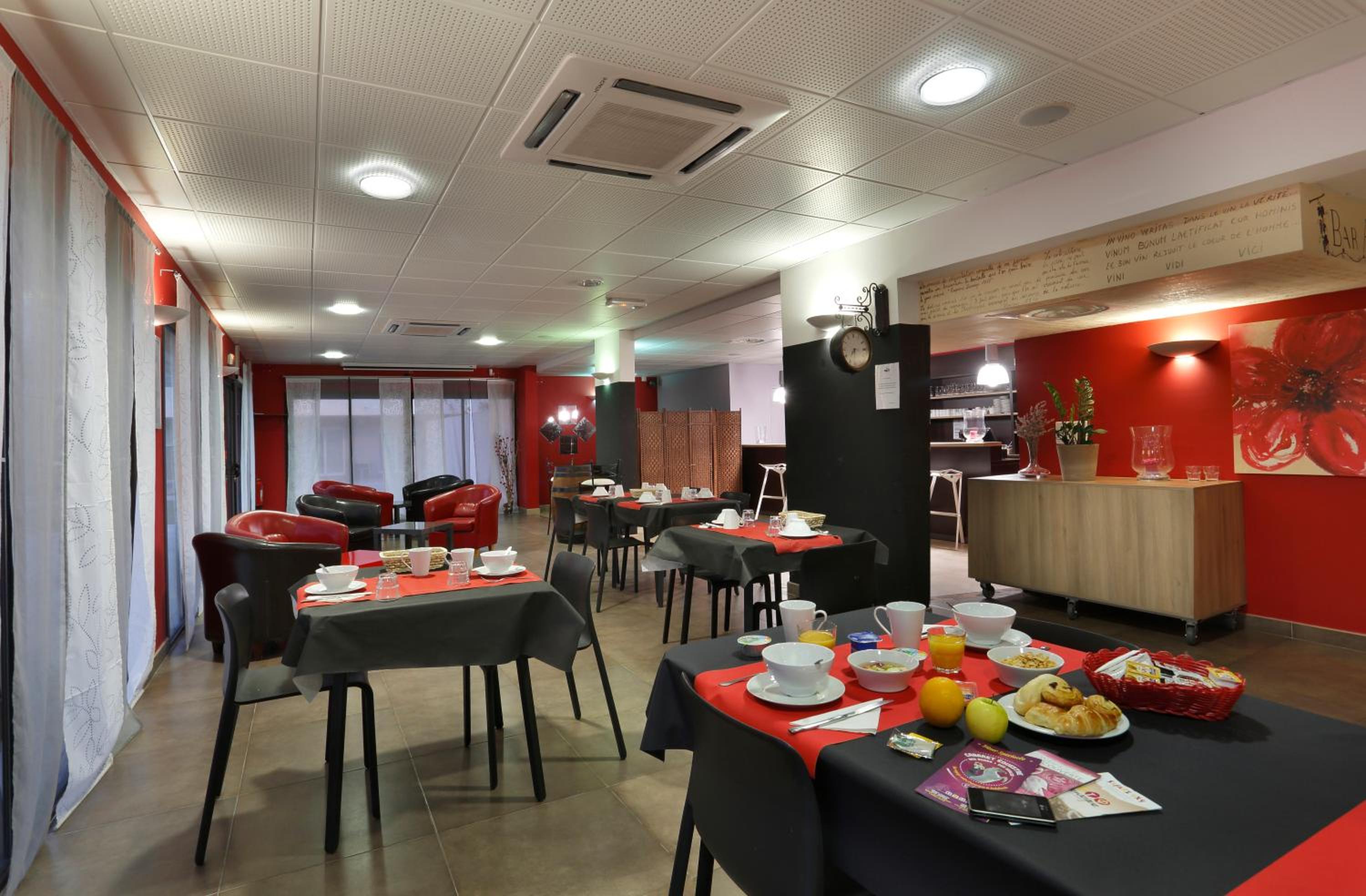 Vacancéole - Résidence Cap Camargue en Le Grau-du-Roi — dining