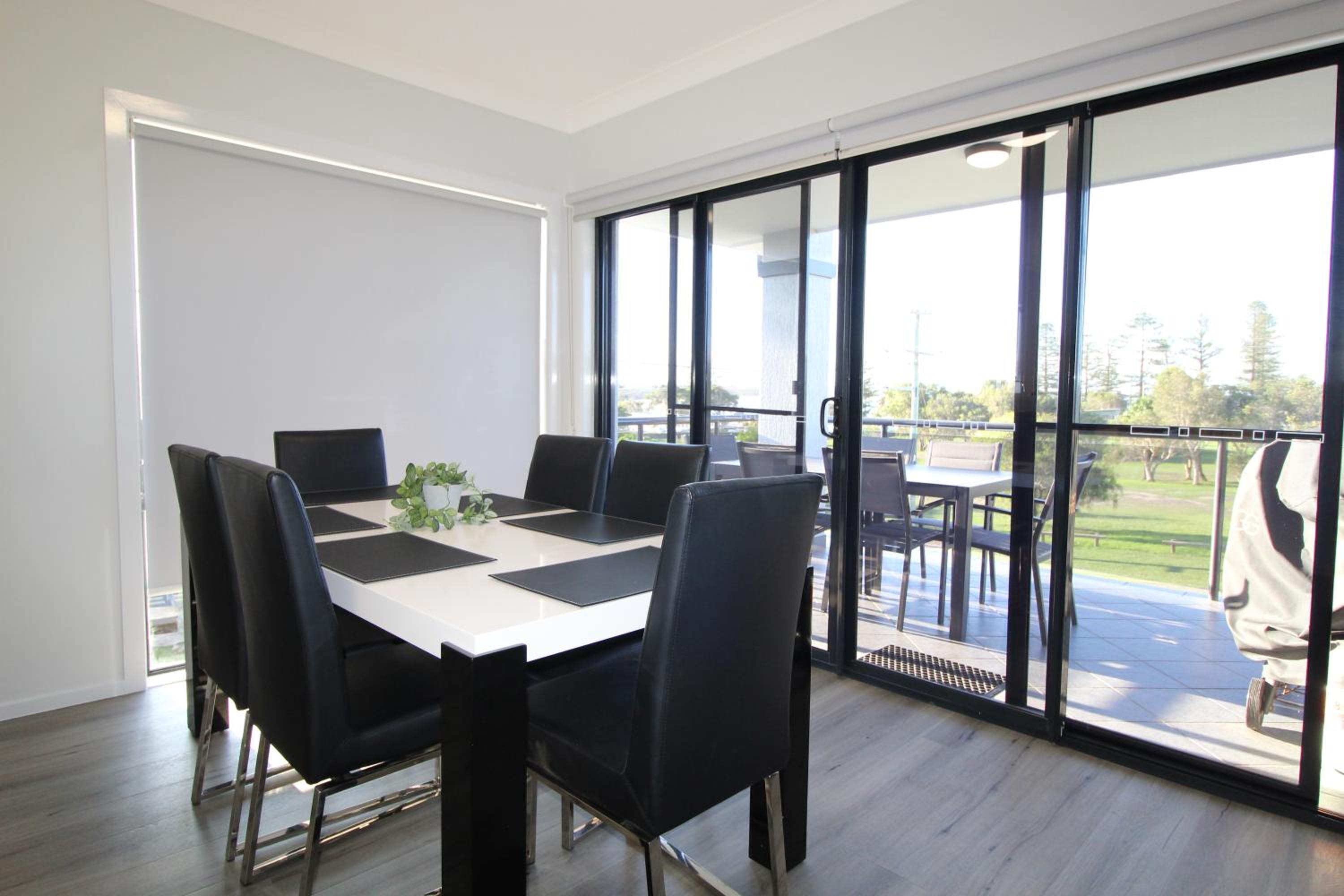 Dolphin Court 1, 1 Gowing Street