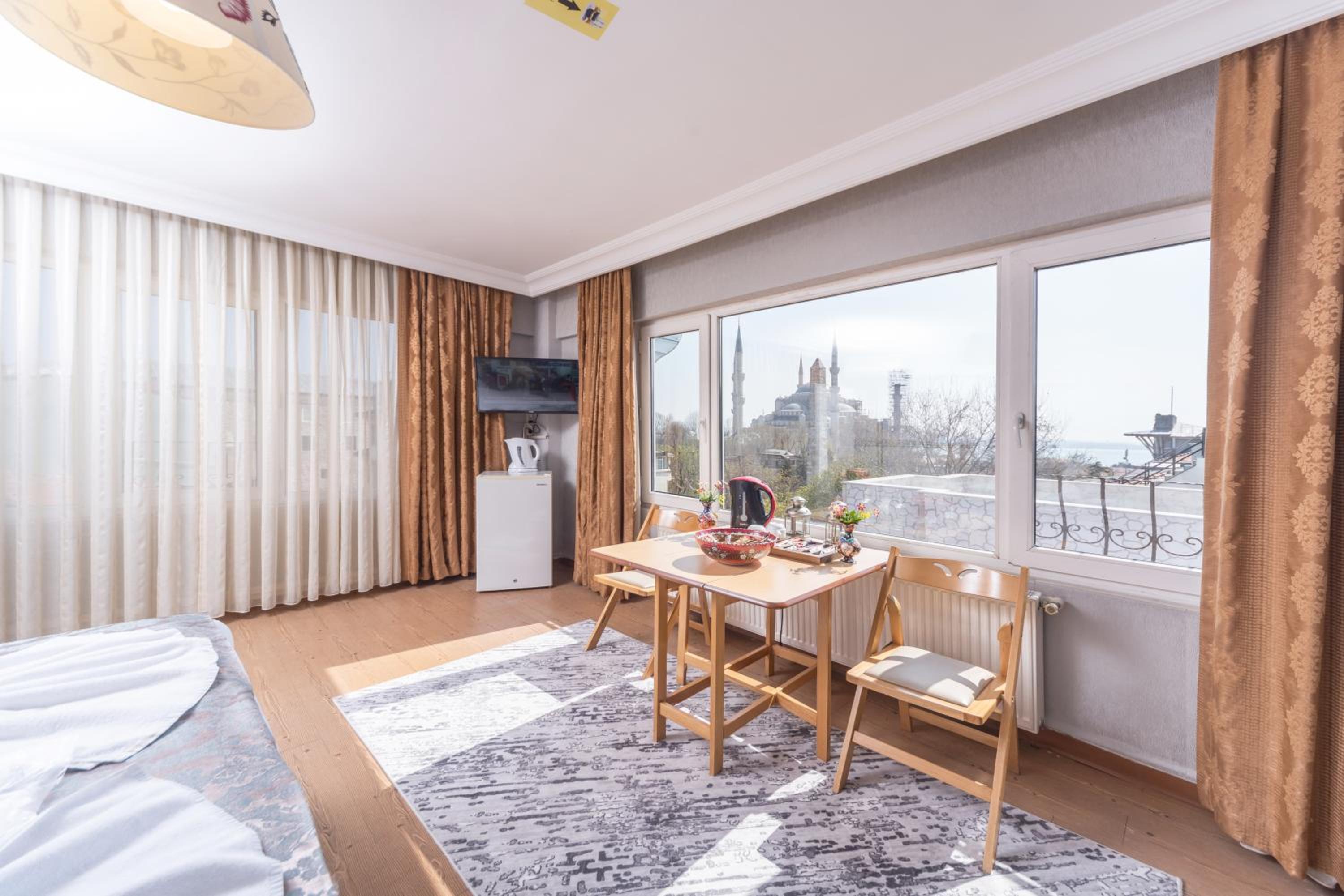 Sultan House - Image 13