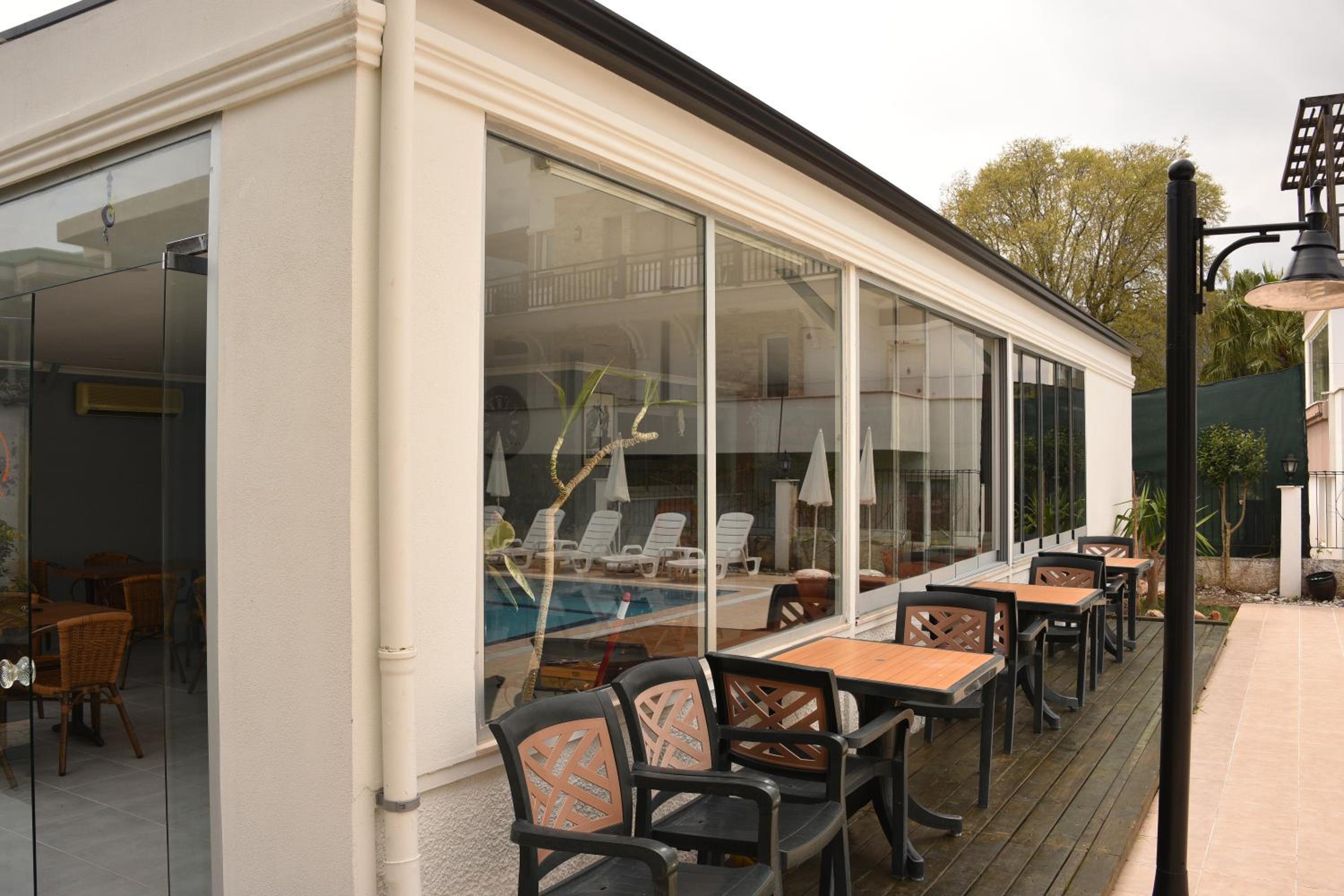 Minta Apart Hotel - Image 13