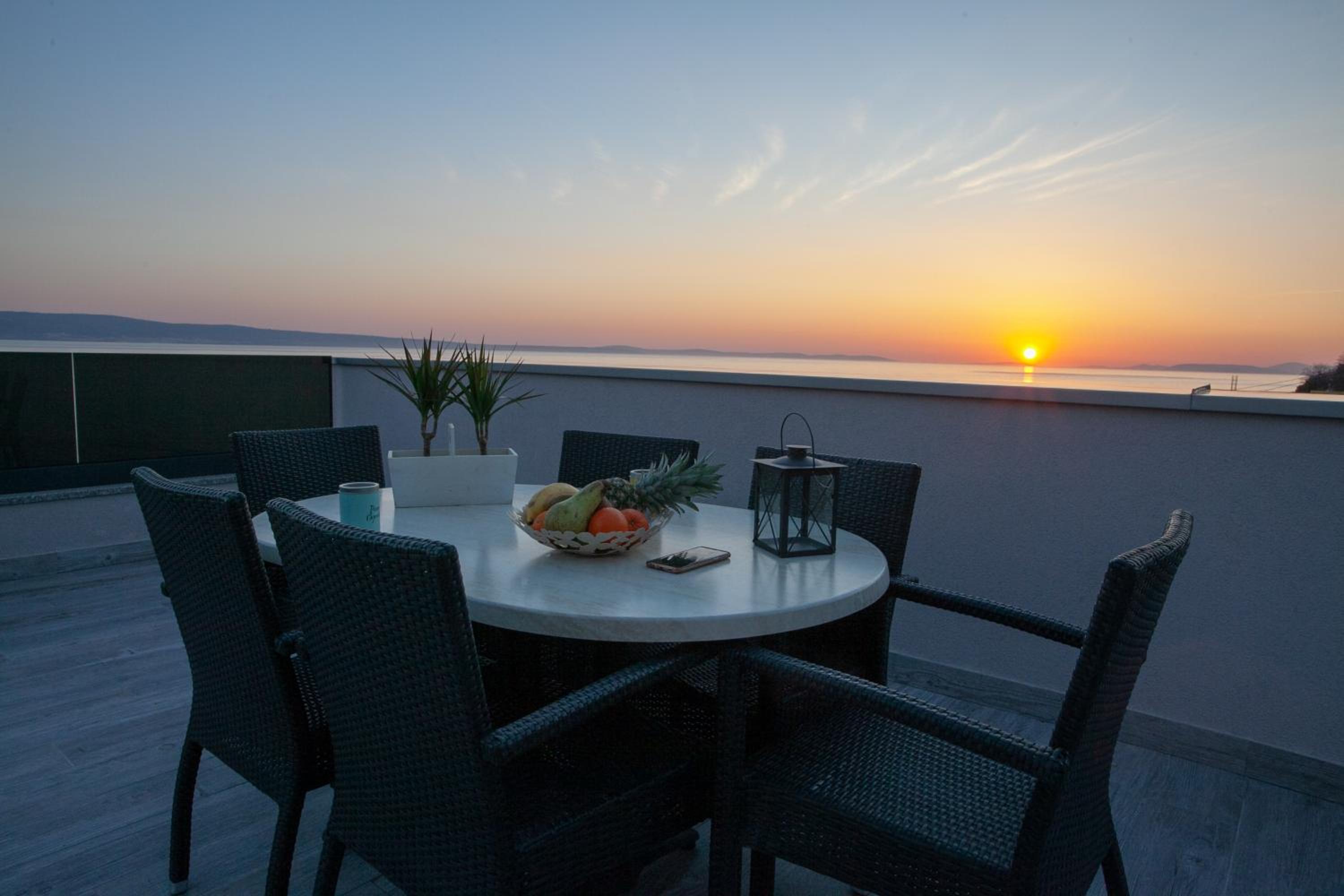 Luxury Apartments Beach view 3