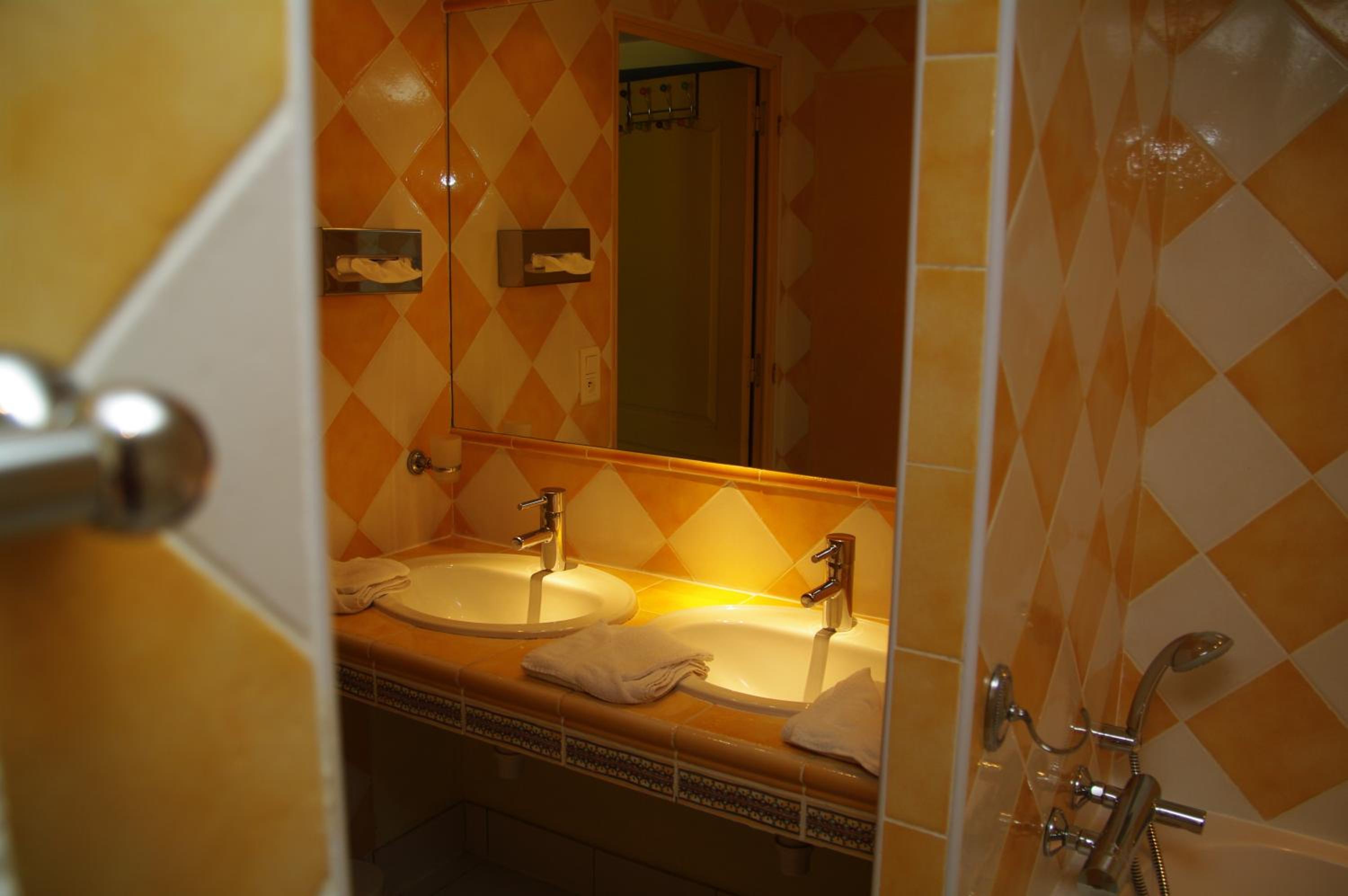 Photo 46
