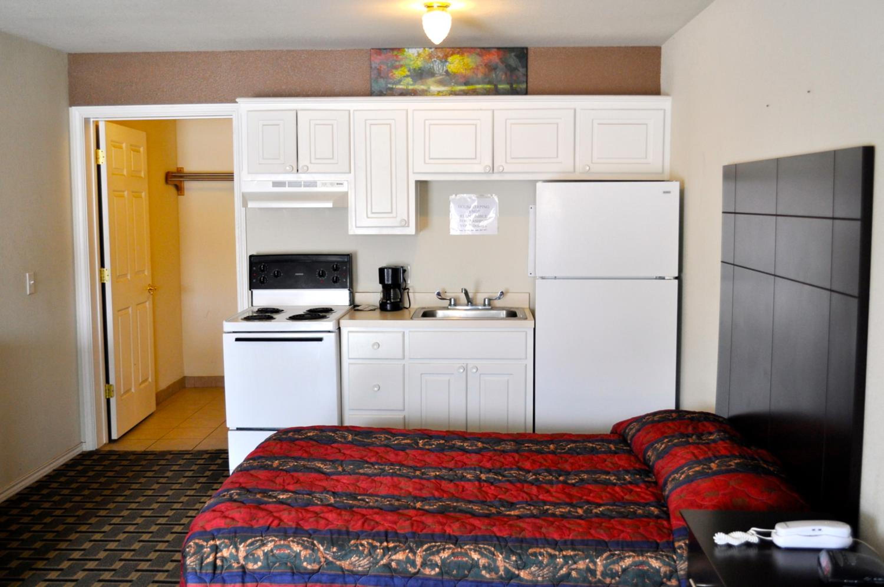 Andrews Motor Inn