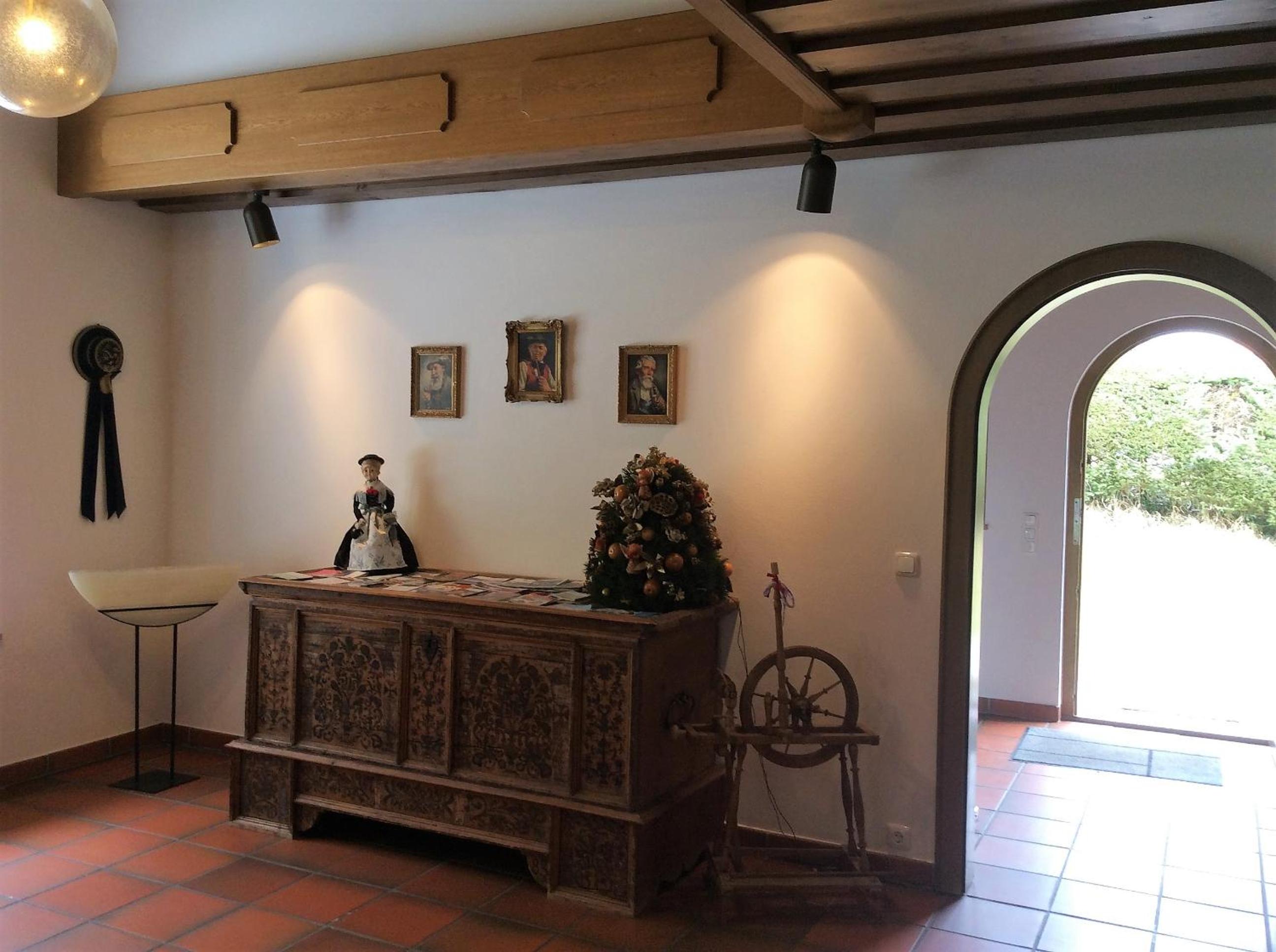 Photo 10