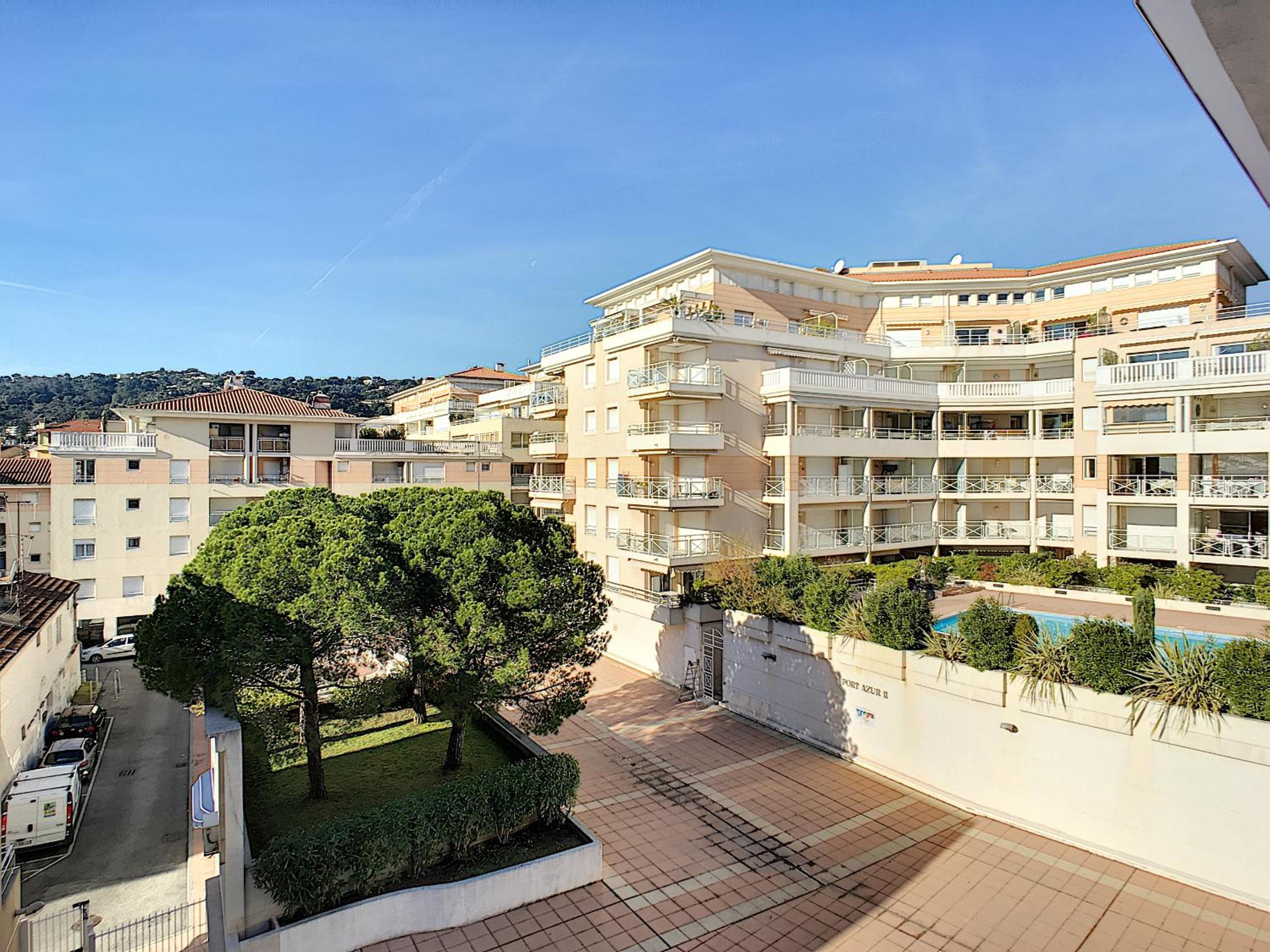 Cozy Apartment sea view Air Cond view 3