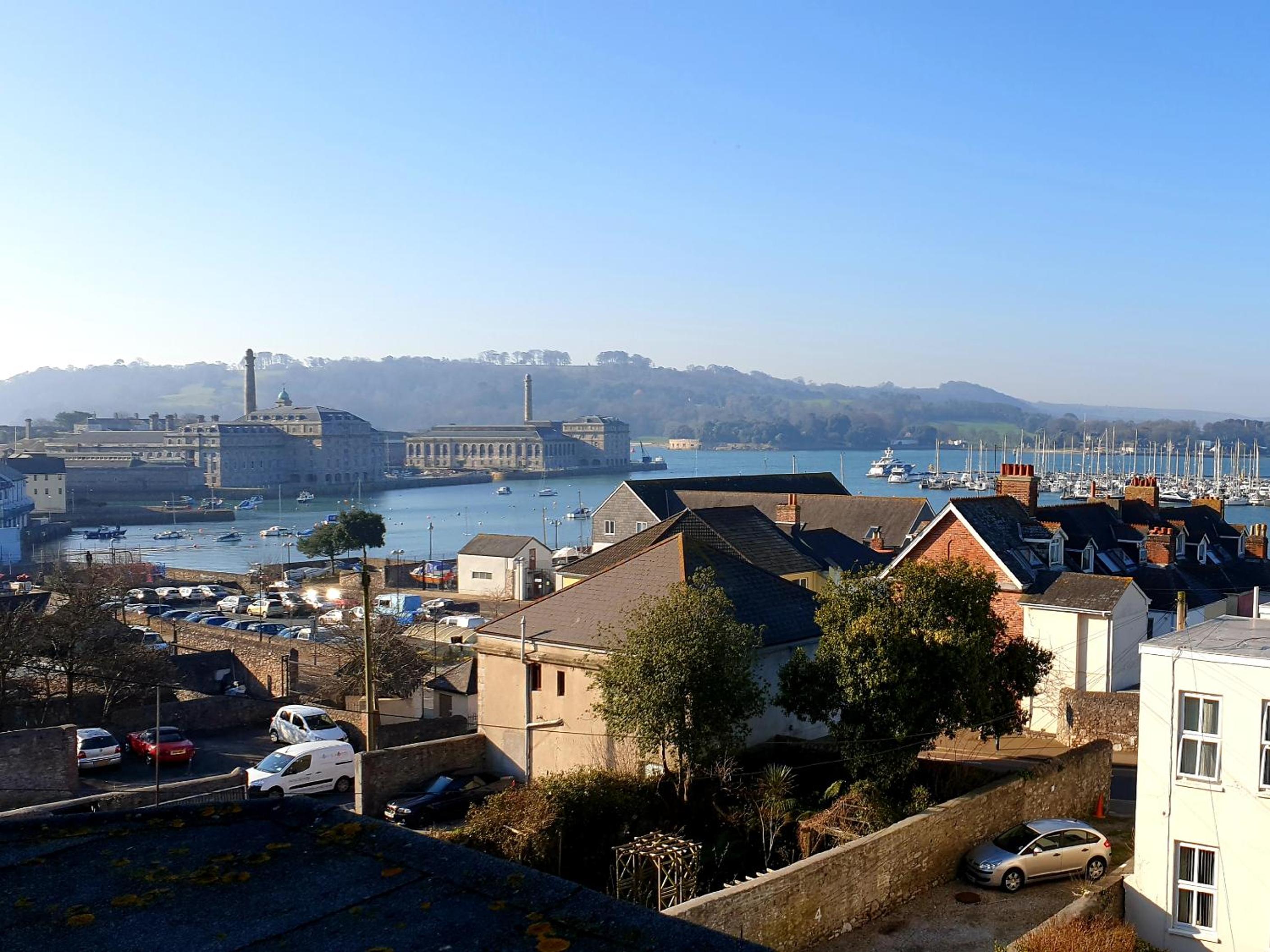 Pure B - Exceptional views of Tamar & Royal William Yard with Free Parking & Wifi view 3