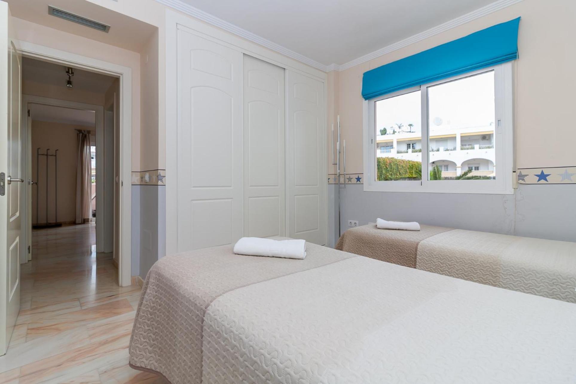 Burriana Playa Ibnsadi Nerja view 4