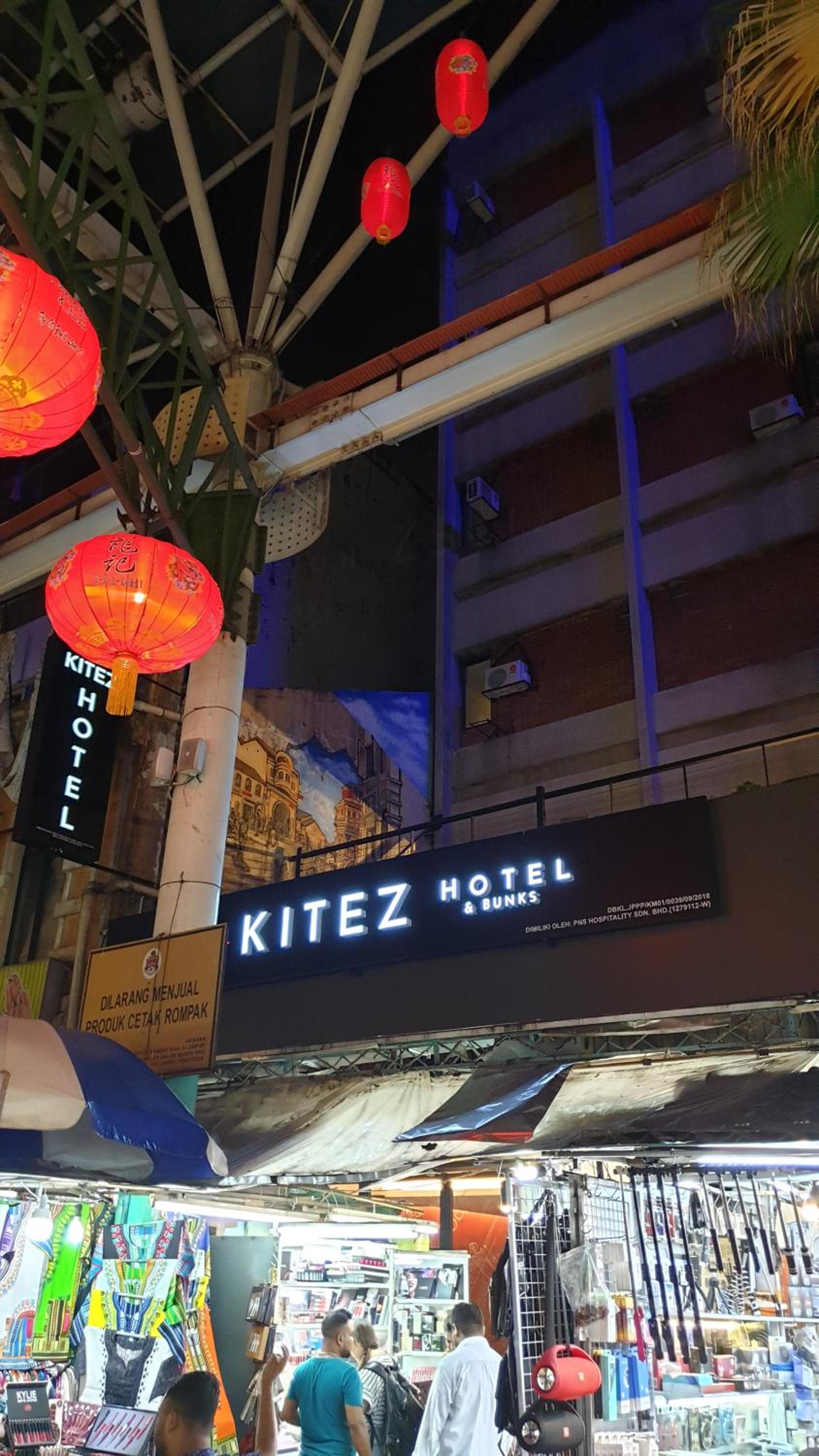 Kitez Hotel & Bunkz