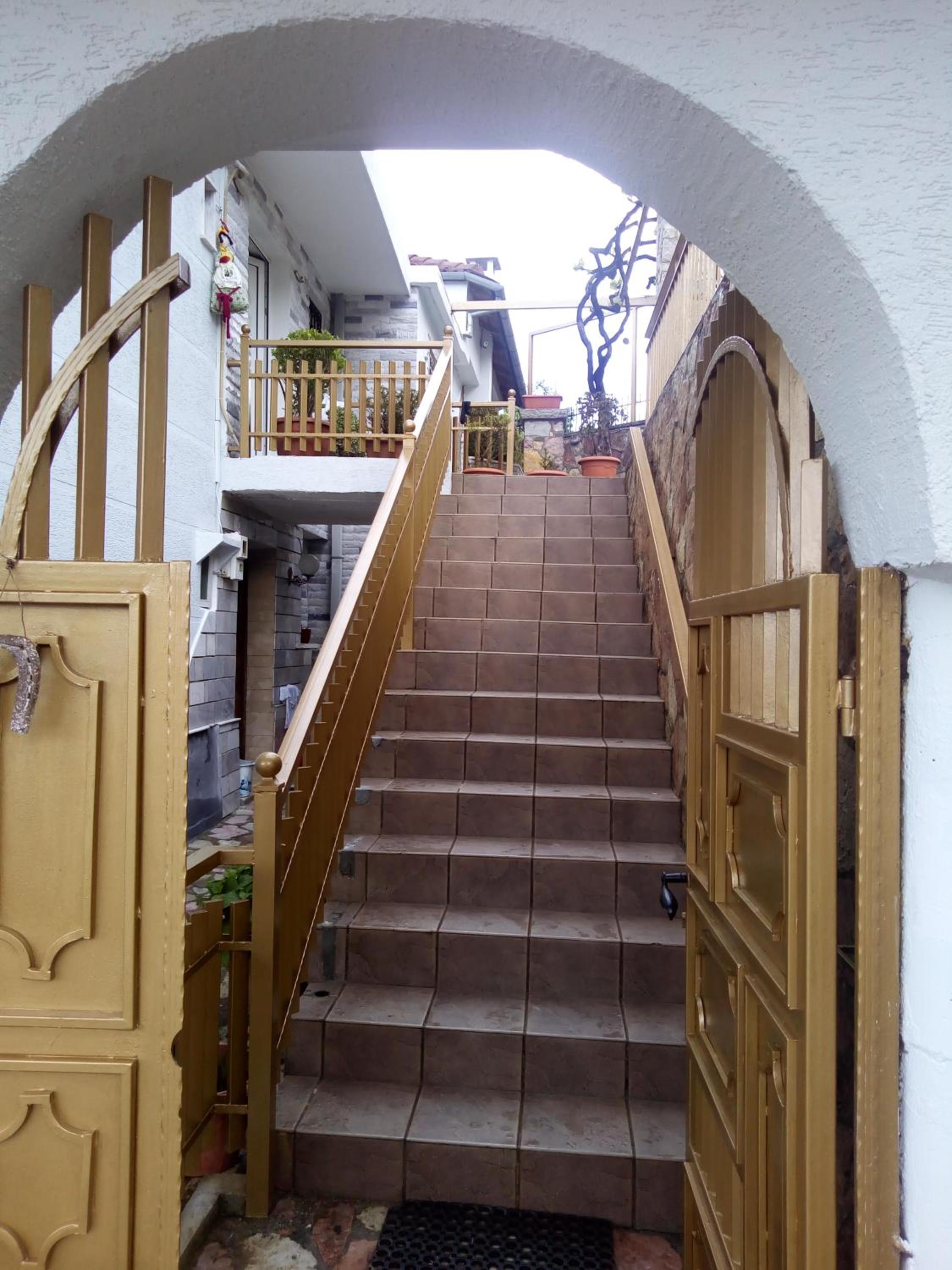 VILA SS KEKEZI