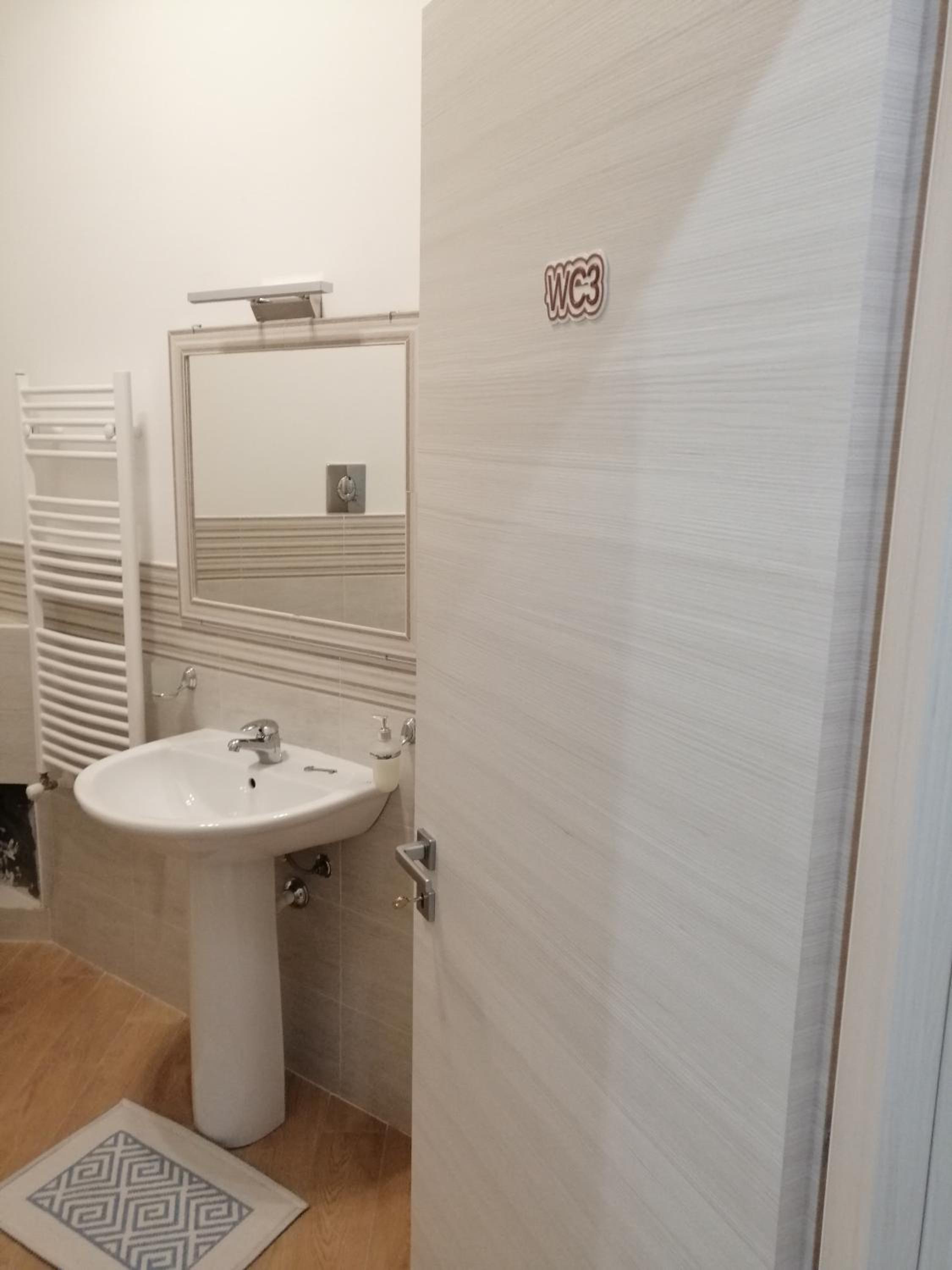 Casagioiosa18 en Palermo — bathroom