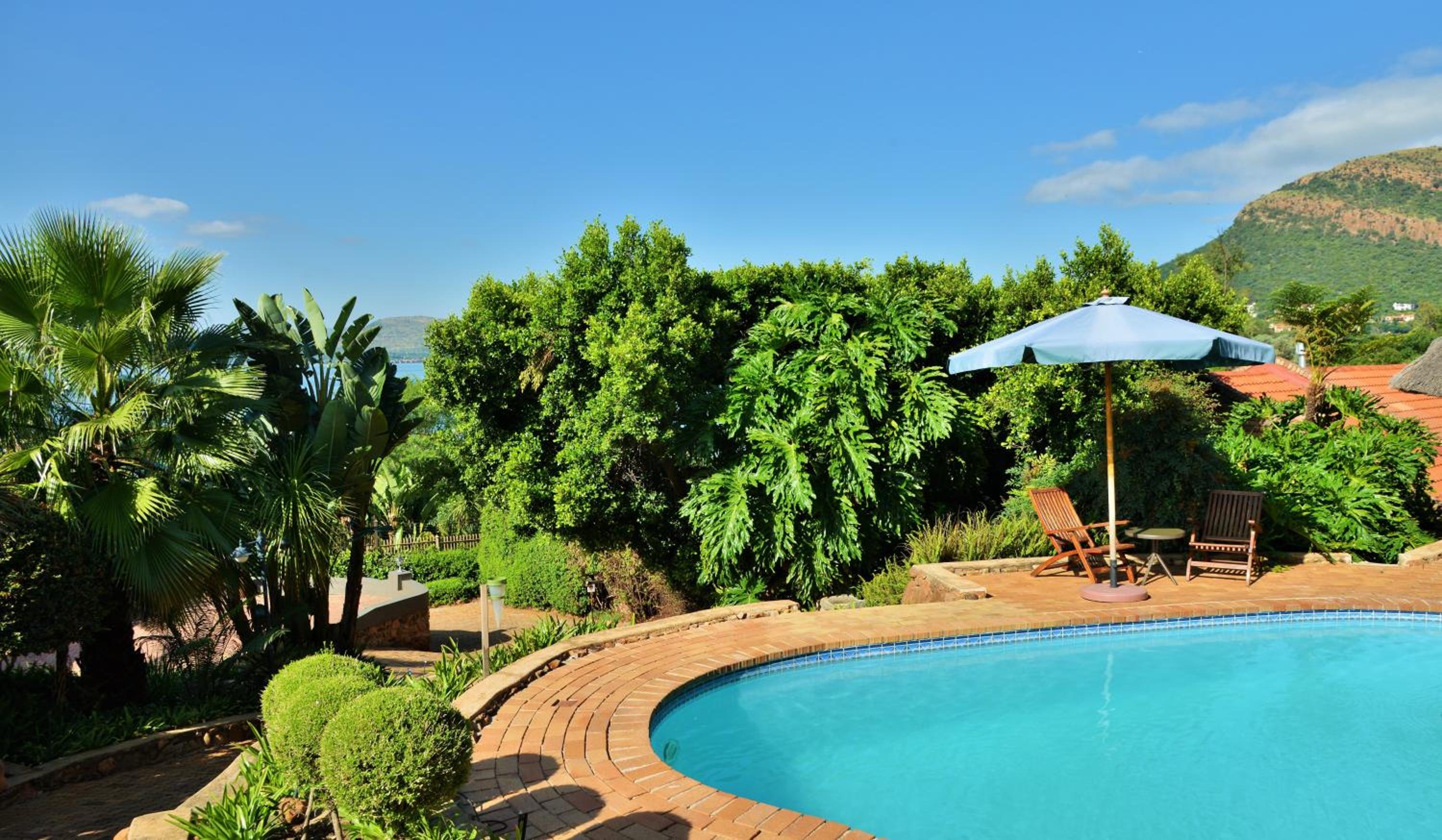 Stirling Manor Boutique Guest House view 4