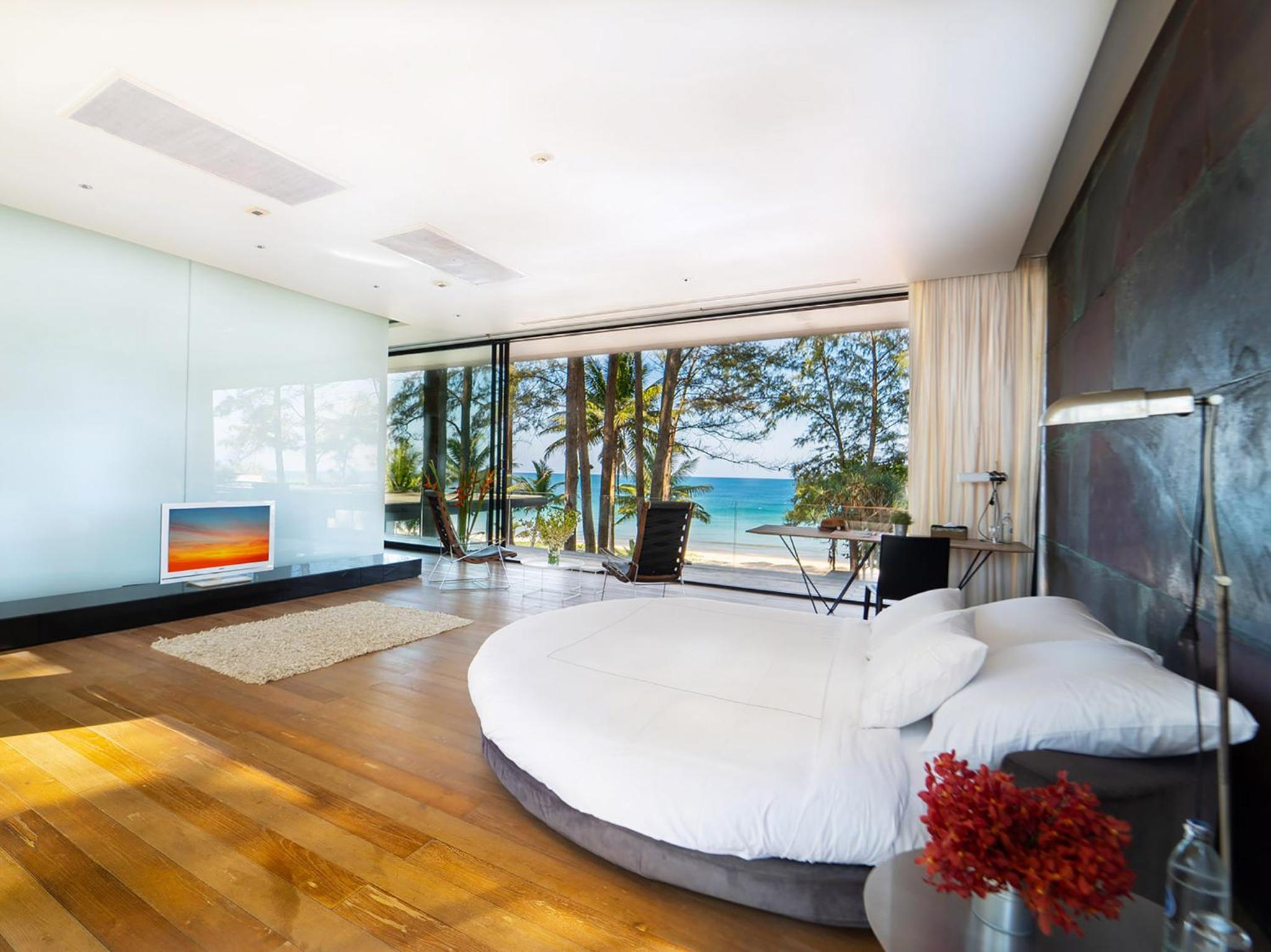 Grand Villa Noi view 5