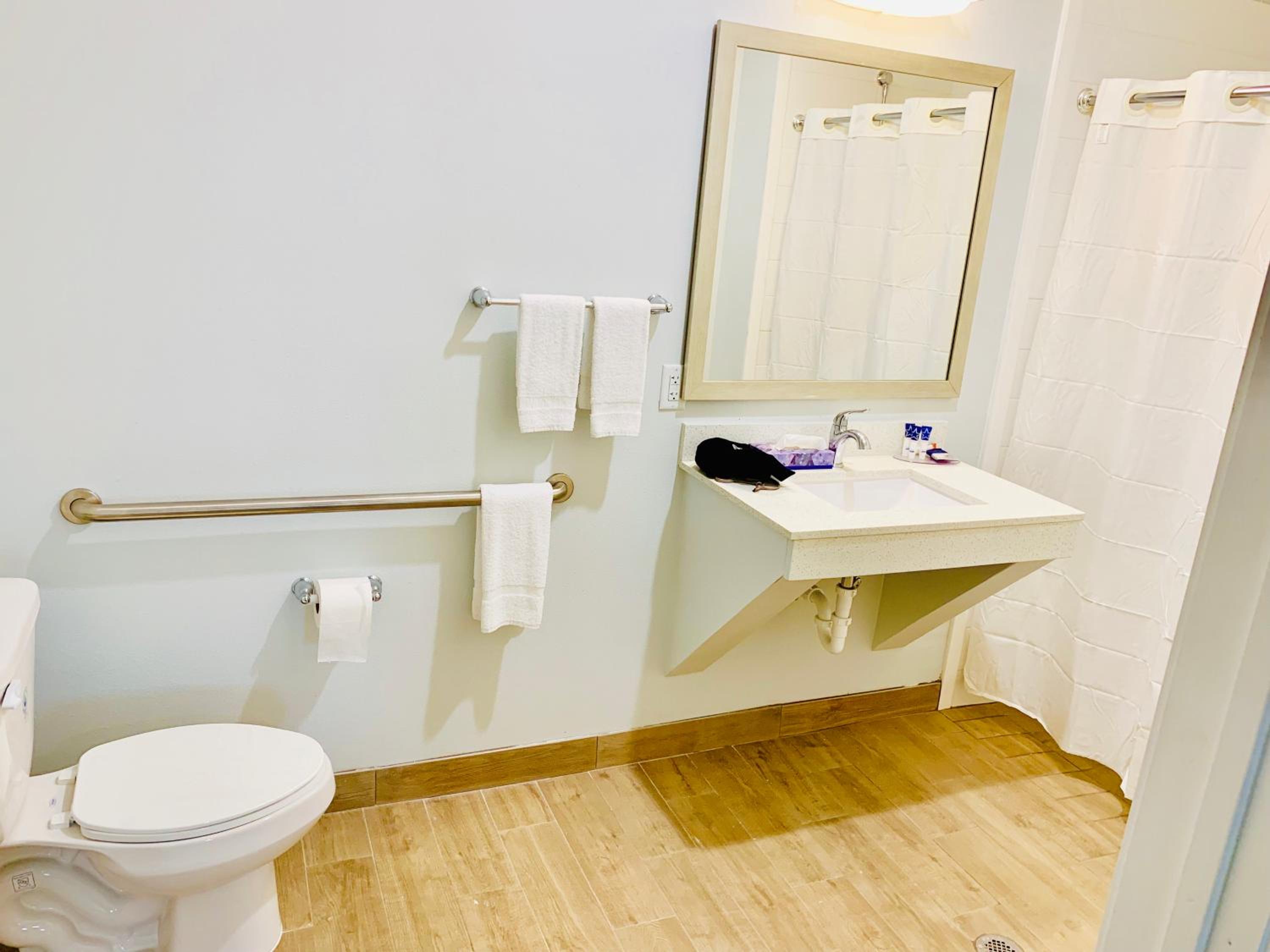 Americas Best Value Inn Suites Porter North Houston - Property Image 8